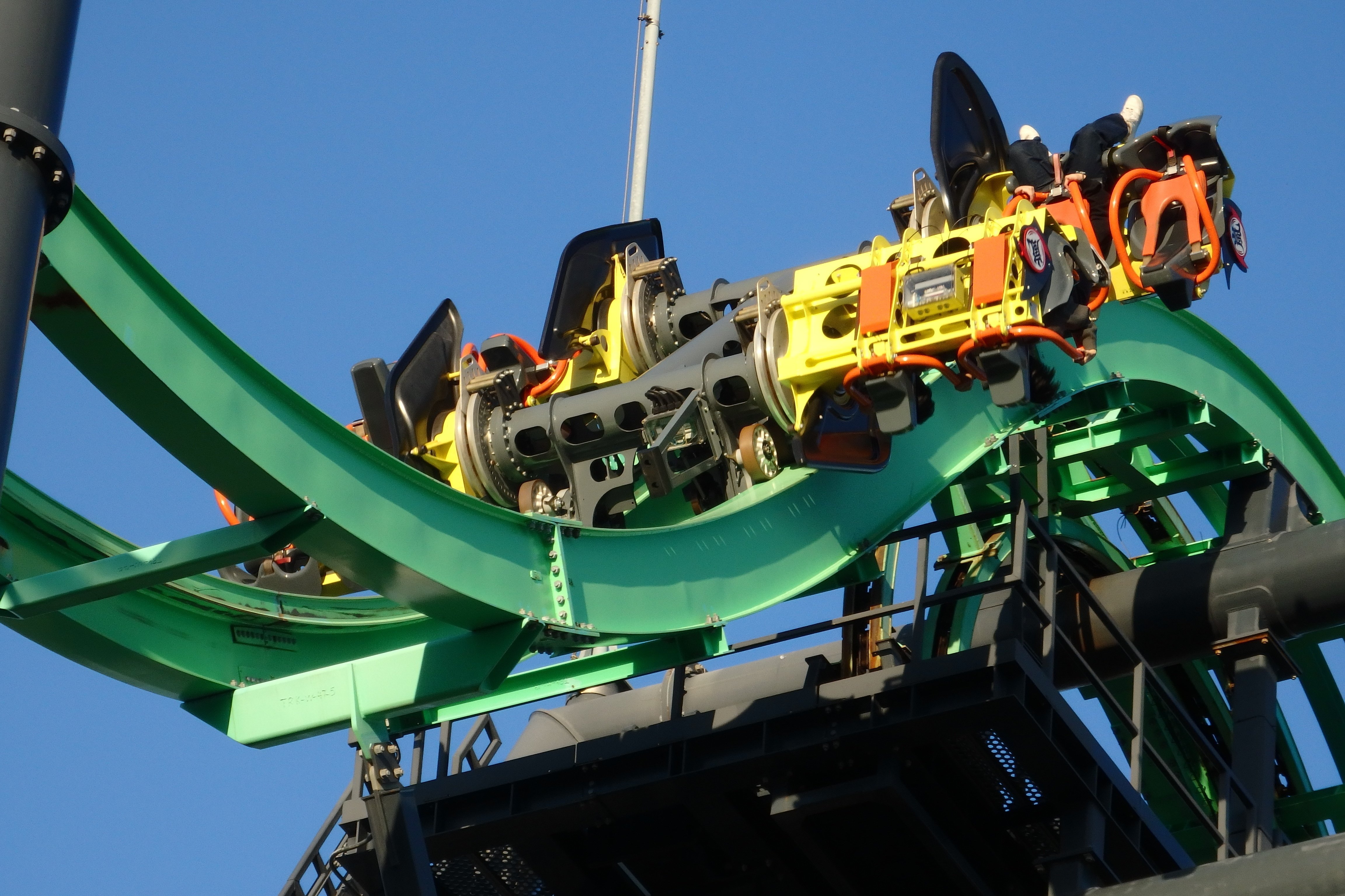 俺と4Dスピンコースター嵐(ARASHI)@ナガシマスパーランド｜特に無し