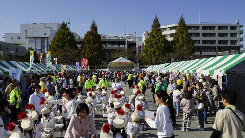 第51回横浜矯正展（2023年11月4日(土)@横浜刑務所）の周辺で港南区が開催する「ひまわりフェスタ」