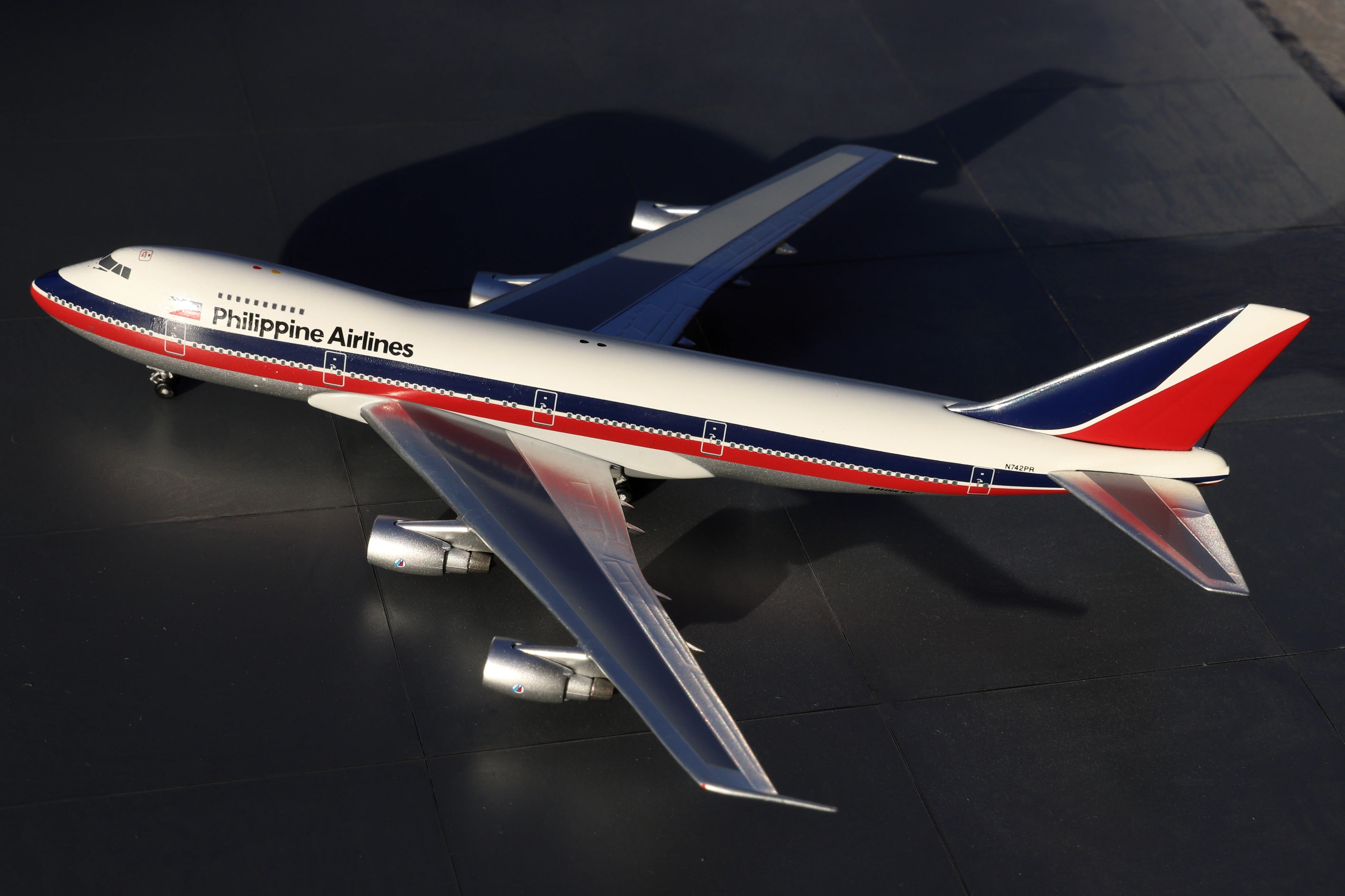 1/400 Bigbird Philippine Airlines Boeing 747-200 N742PR｜Aviation