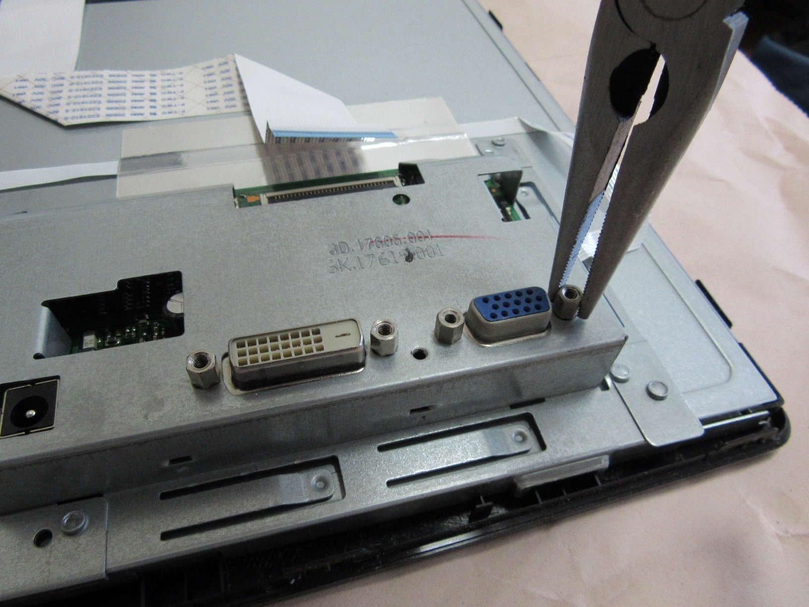 起動しなくなった Acer のモニタを修理した|mishina 起動しなくなった Acer のモニタを修理した|mishina