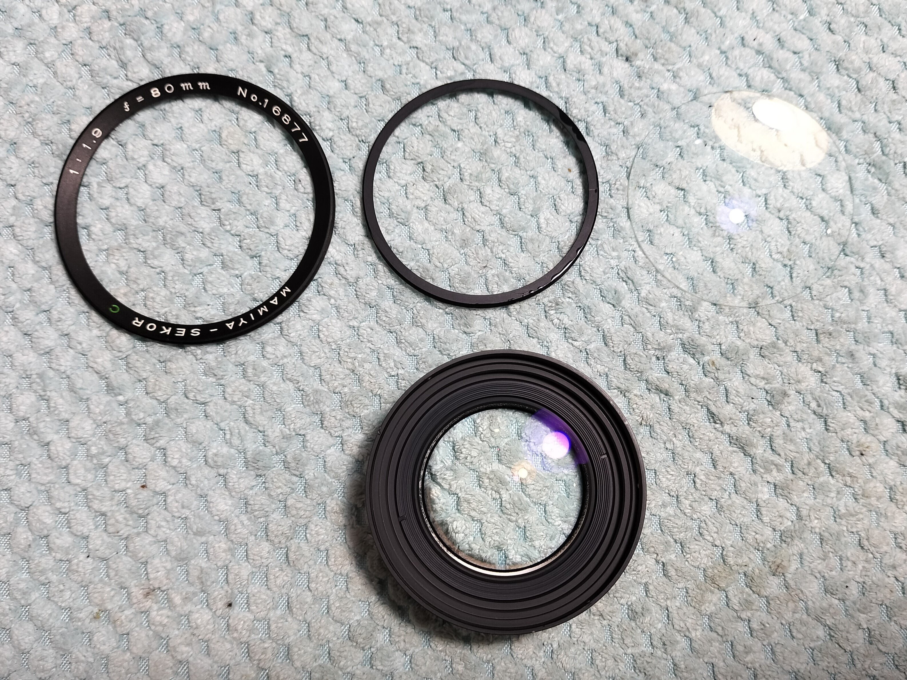 Mamiya Sekor C 80mm F/1.9の分解|フィルムカメラ修理のアクア Mamiya Sekor C 80mm F/1.9の分解|フィルムカメラ修理のアクア