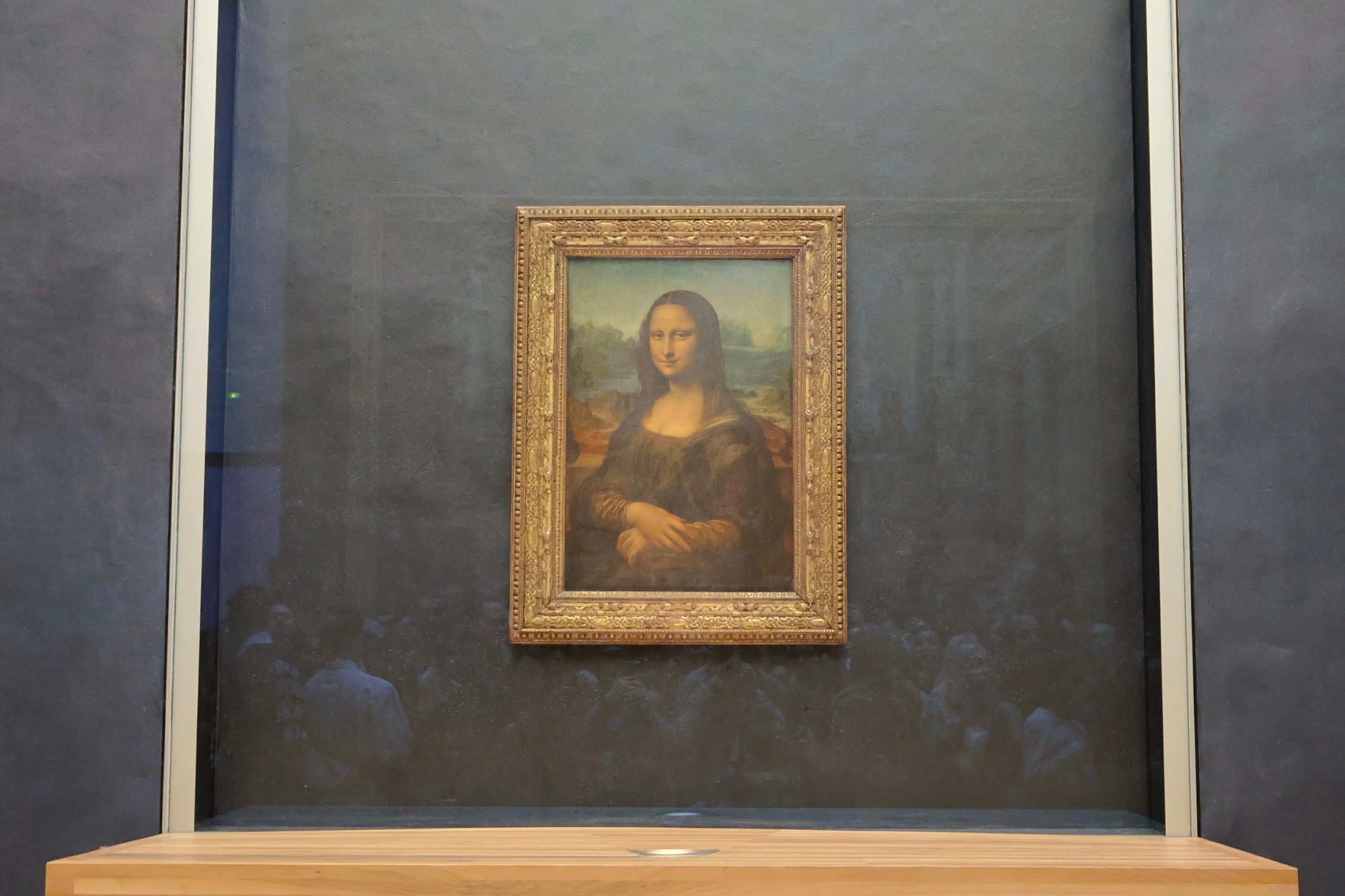 ルーブル美術館のコピー絵画 民衆を導く自由の女神：ドラクロワの名画がルーヴル美術館で再