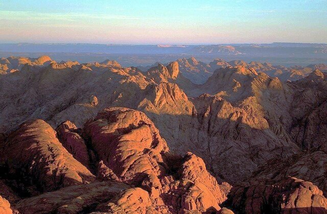 初めてのエジプトはモーセのシナイ山 敬虔なイスラム教国家に