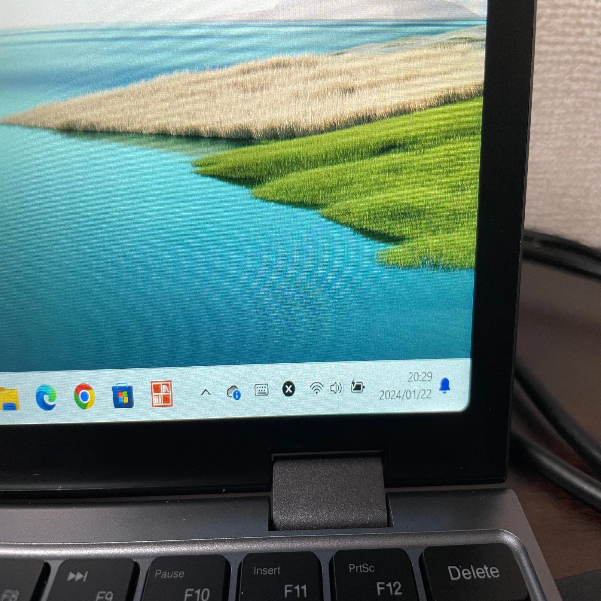DELLのポータブルモニター（P1424H）を1ヵ月使ってみた。｜るしふぇる