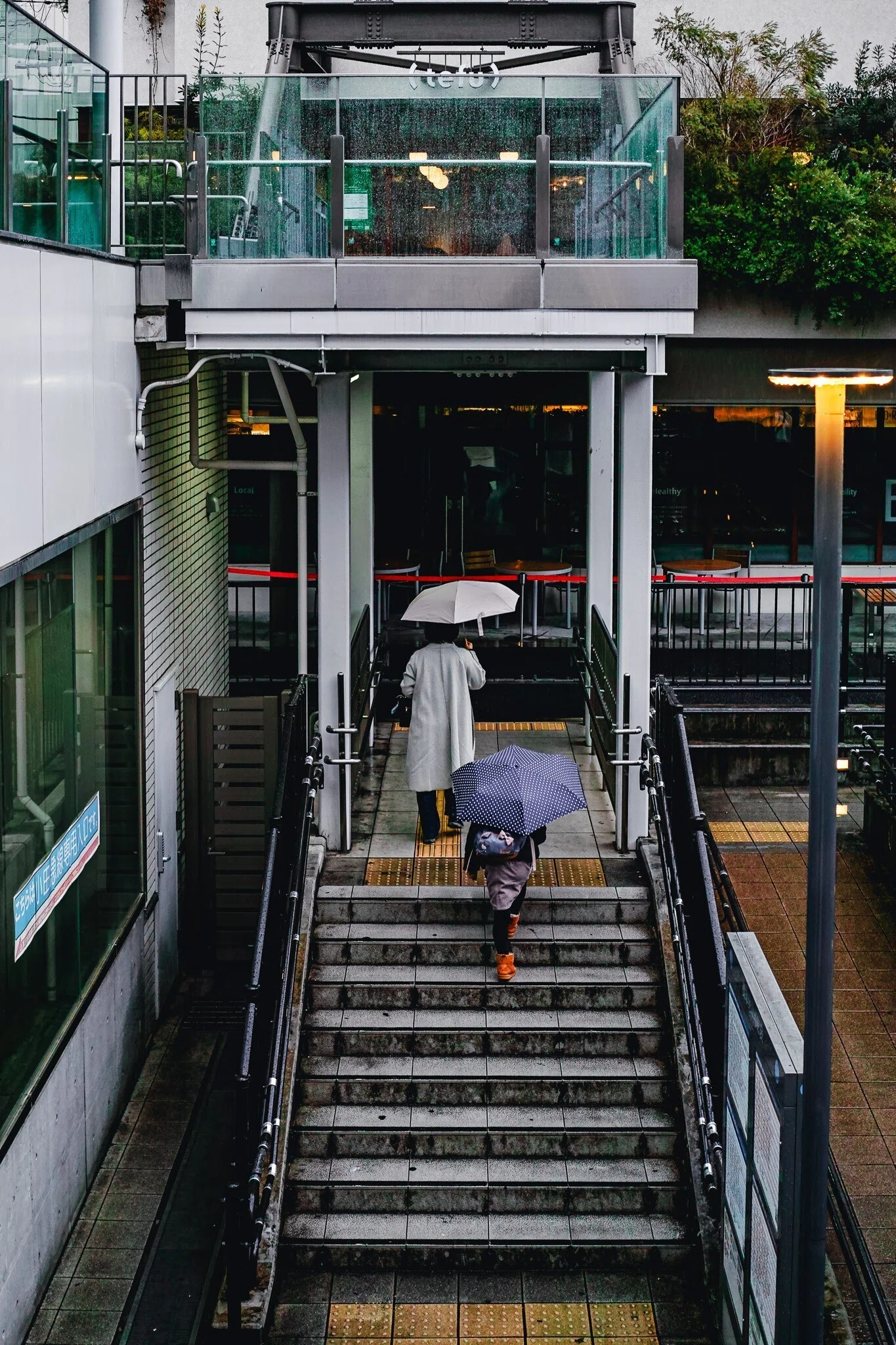 寒雨降り注ぐ下北沢【写真35枚】｜Nocchi(のっち)