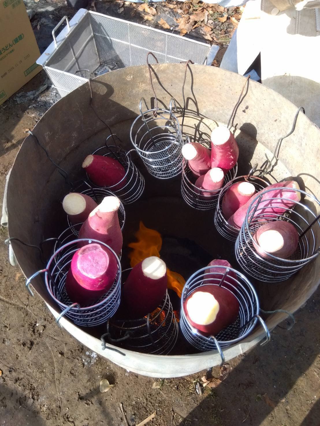 ドラム缶で焼き芋作り｜迷ってる中年