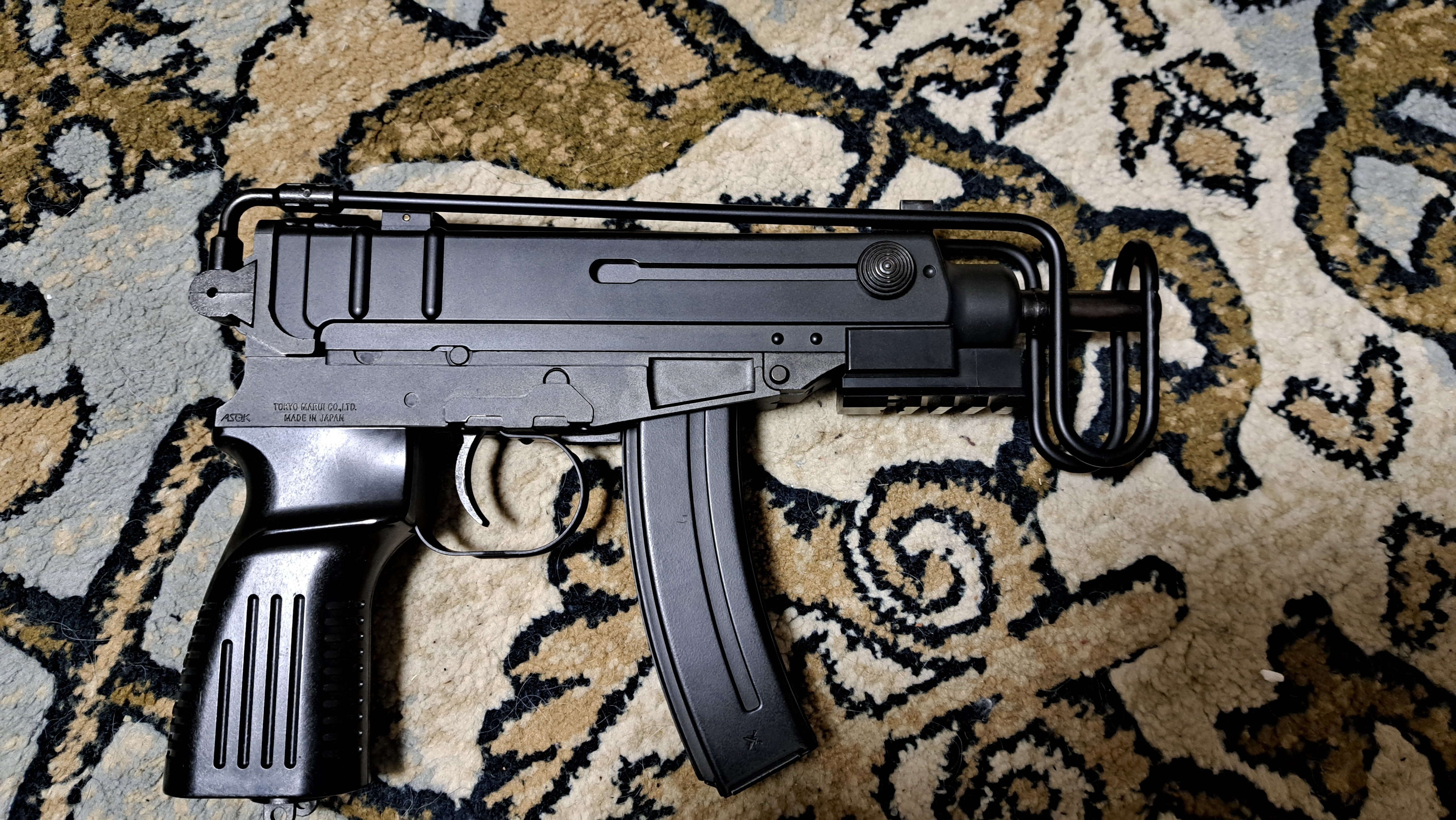 東京マルイ スコーピオン Vz.61 コンパクト電動ガン レビュー｜郭公