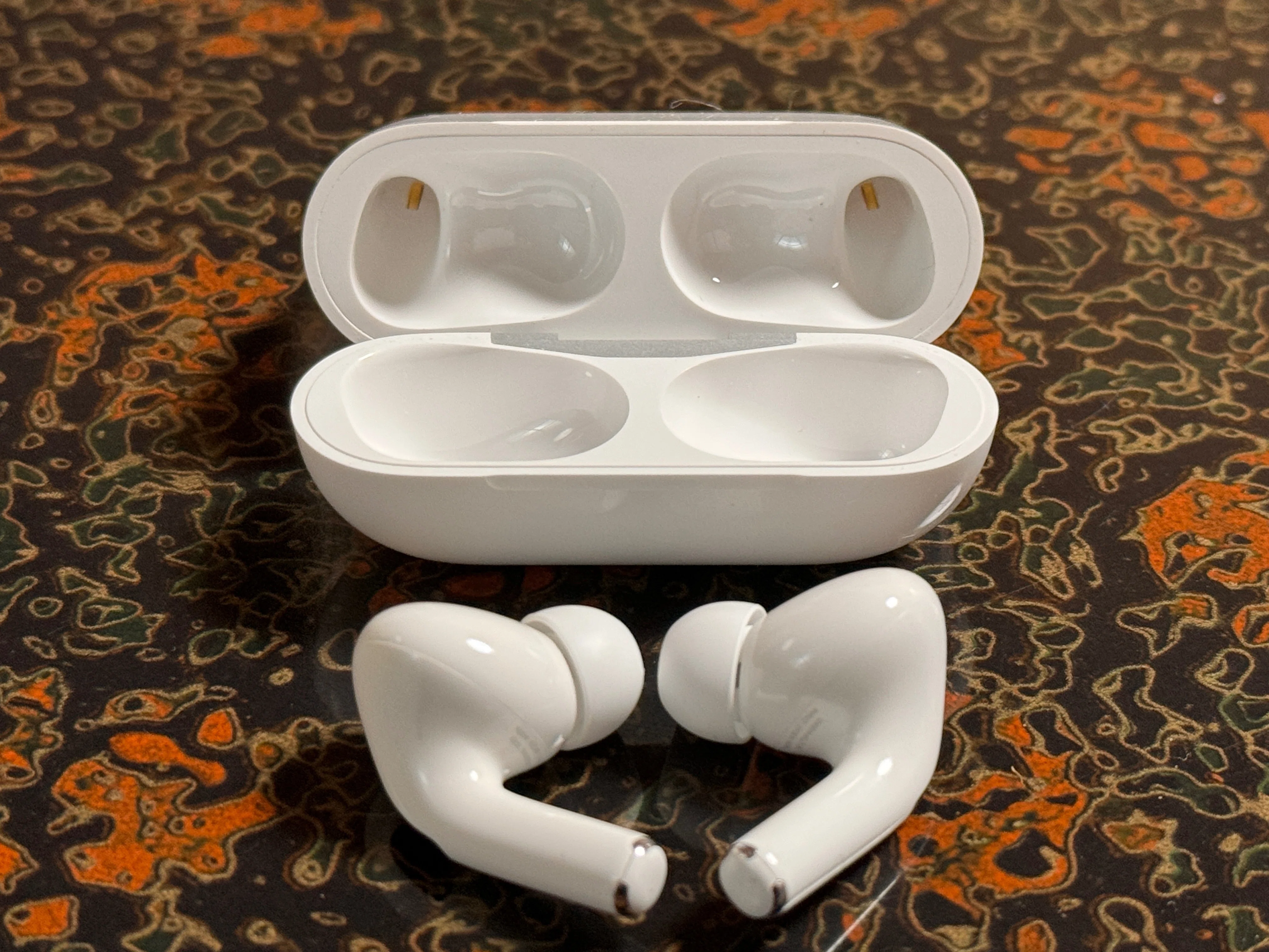 今、USB-C対応のAir Pods Pro第2世代を買うなら中古もアリ！【体験談