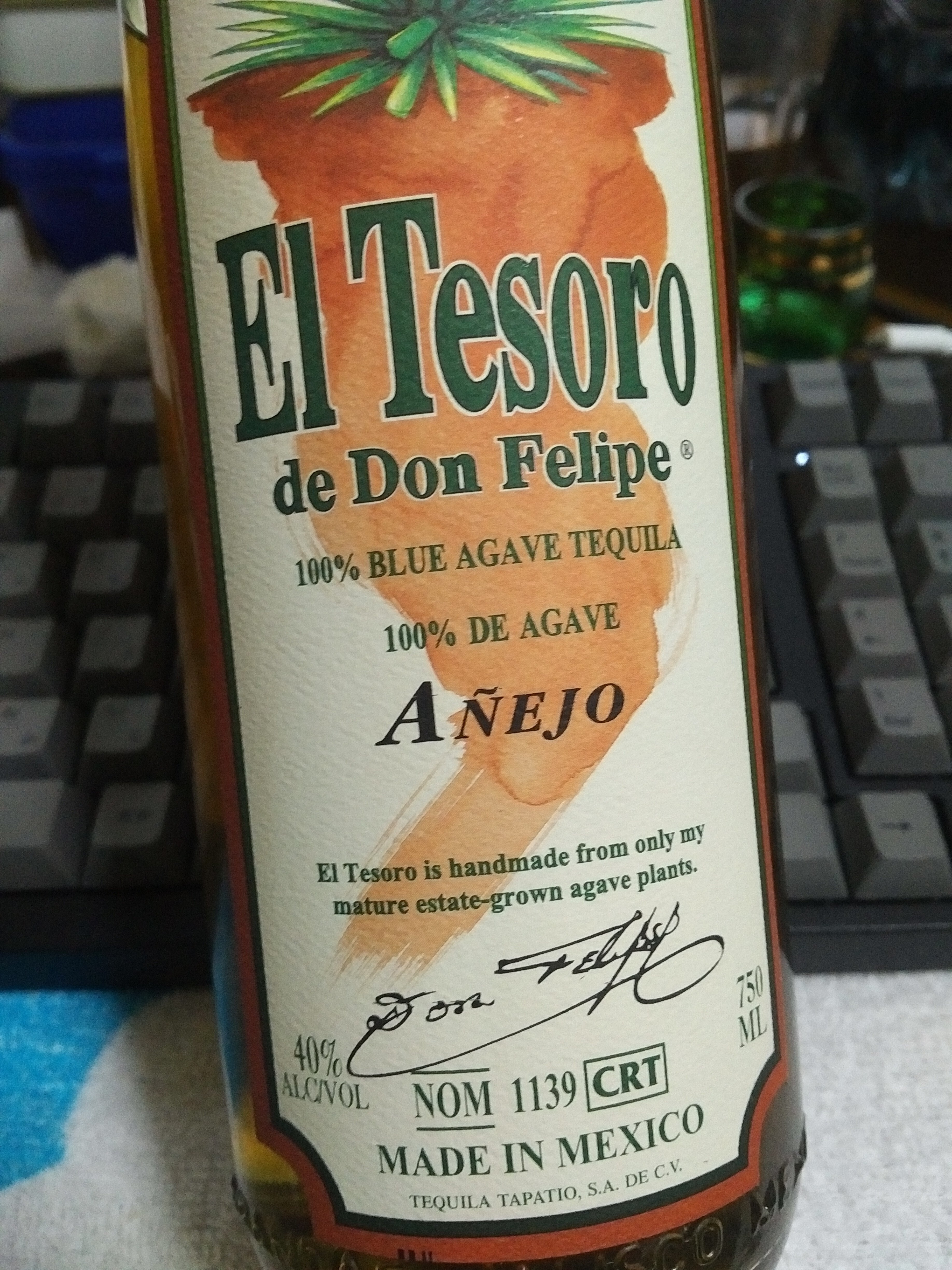 酒:ポルフィディオとテキーラについて追記。日本の輸入商社に 酒:ポルフィディオとテキーラについて追記。日本の輸入商社に