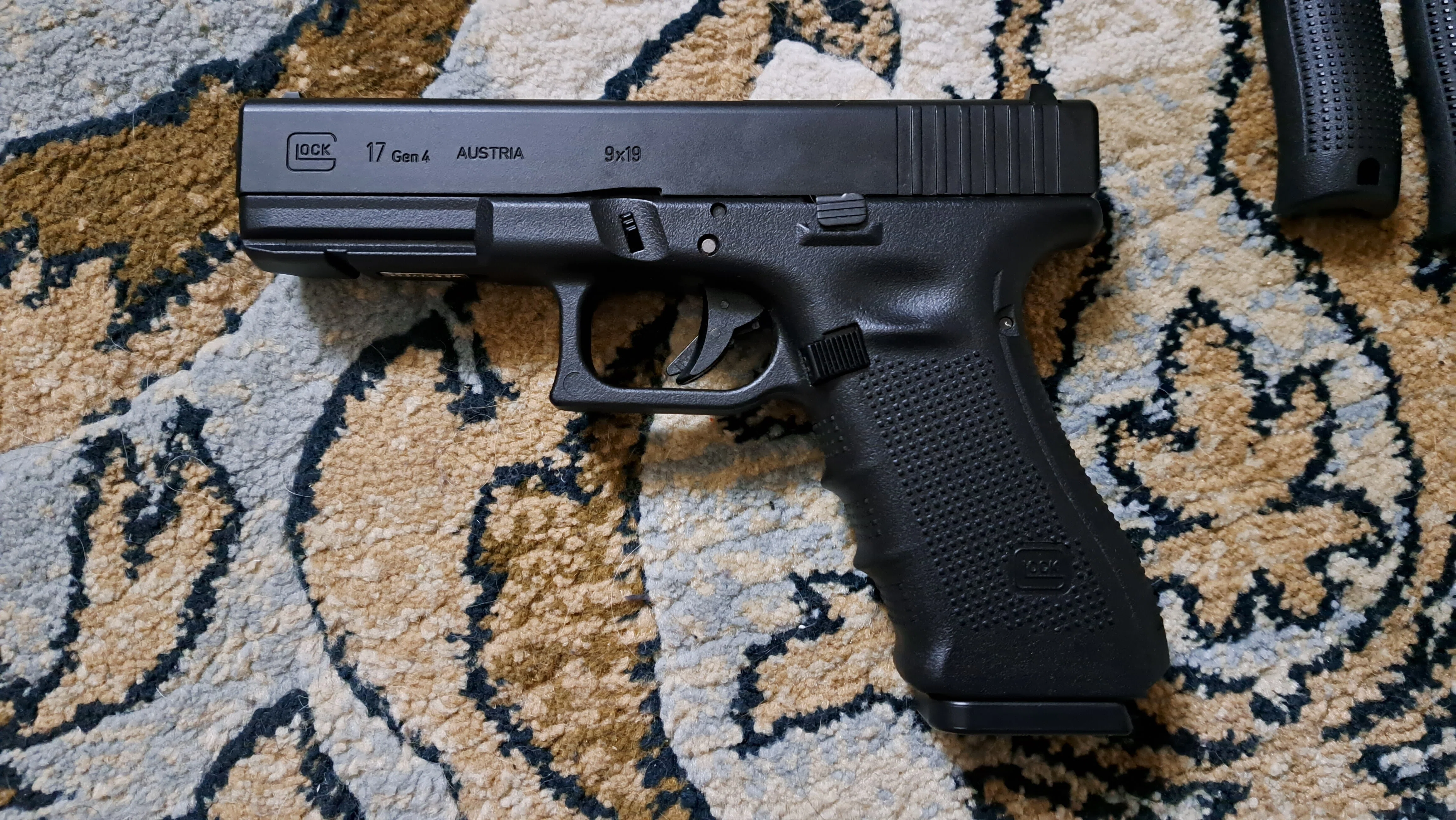 東京マルイ Glock17 Gen4 れびゅ｜郭公