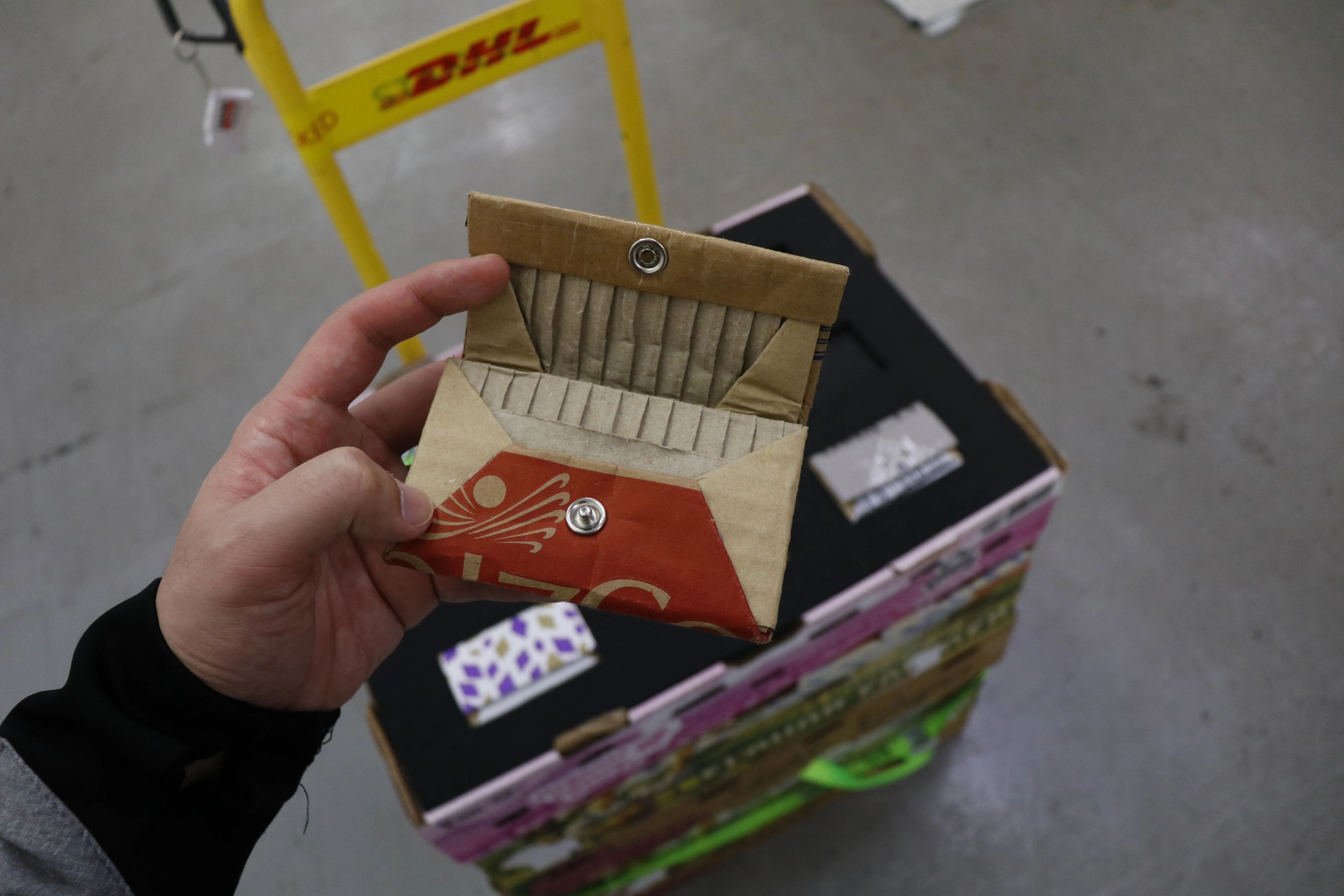 段ボールでつくる｜前田 とまき （TOMAKI）