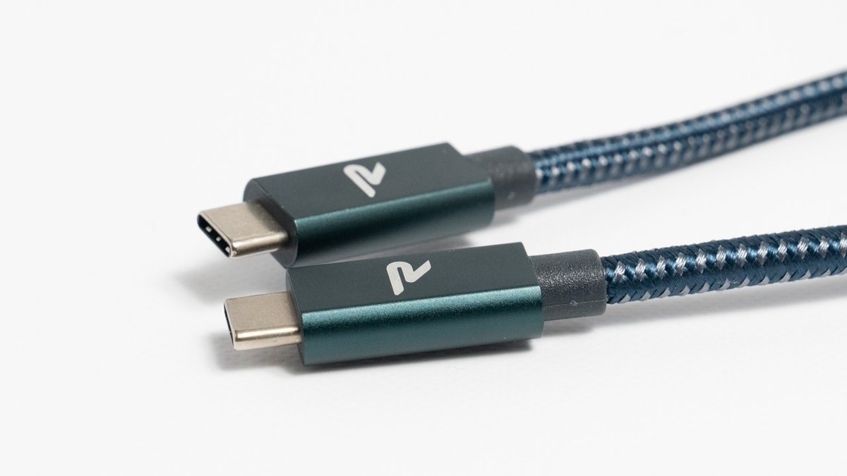 RAMPOWの映像出力対応のUSB-Cケーブル
