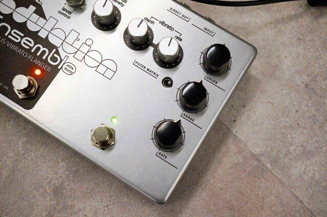 ジョン・フルシアンテのモジュレーション!?JFX Pedals Deluxe ジョン・フルシアンテのモジュレーション!?JFX Pedals Deluxe