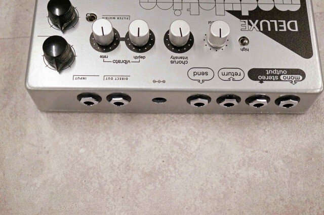 ジョン・フルシアンテのモジュレーション!?JFX Pedals Deluxe ジョン・フルシアンテのモジュレーション!?JFX Pedals Deluxe