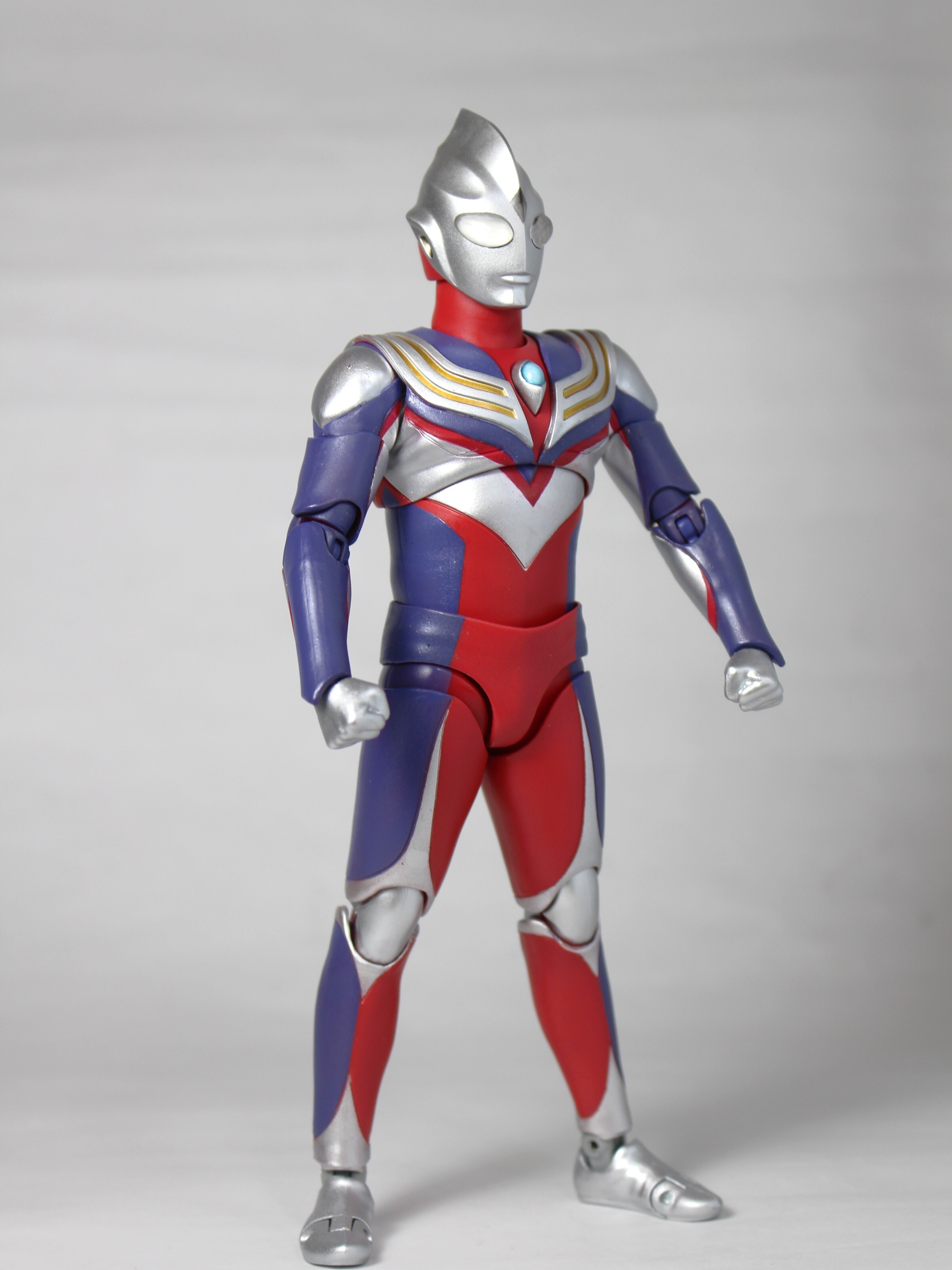 S.H.Figuarts真骨彫　ウルトラマンティガ　リペイント S.H.Figuarts真骨彫 ウルトラマンティガ リペイント S.H.