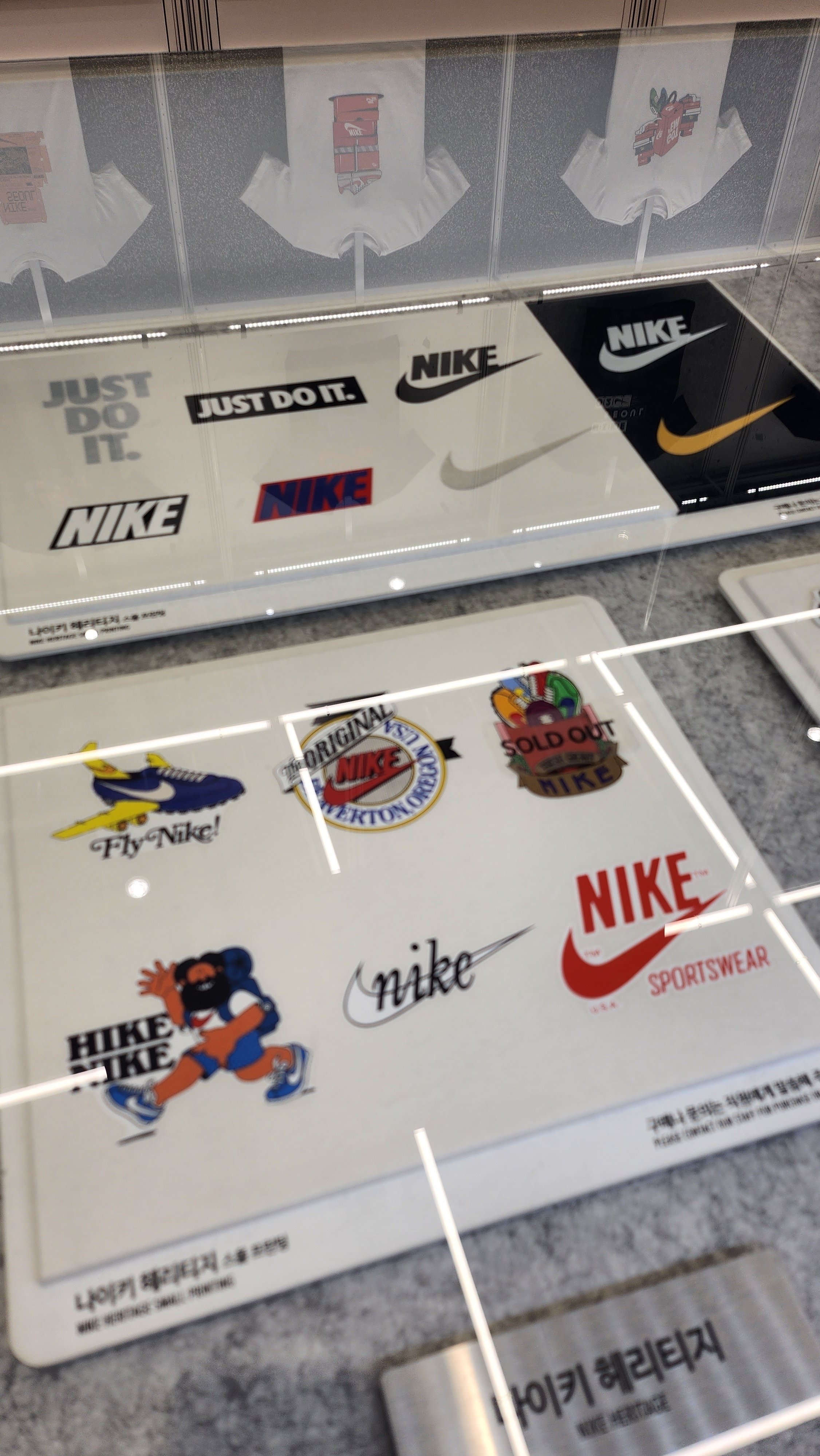 韓国ソウル!話題のNIKE BY YOUで大人気のナイキカスタム|maki 韓国ソウル!話題のNIKE BY YOUで大人気のナイキカスタム|maki