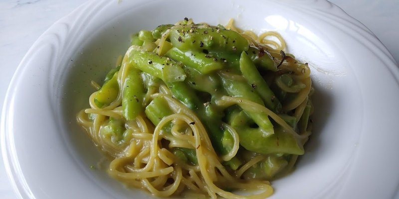 アスパラガスのクリームパスタ