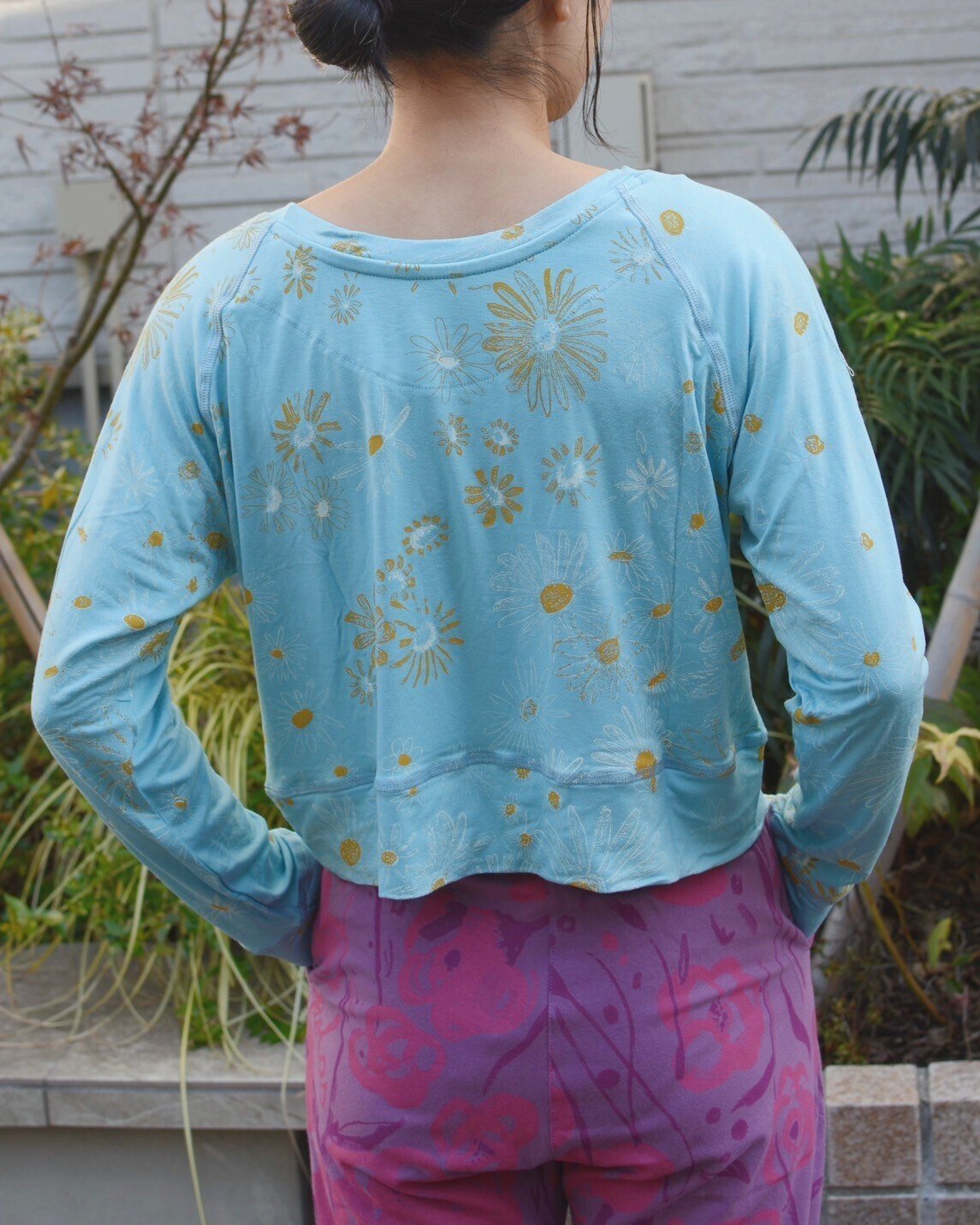 【美品】ホアナデアルコ Juana de arco ショート丈トップス Juana de Arco ✴︎新古品✴︎花柄 長袖ショート丈トップス タグ