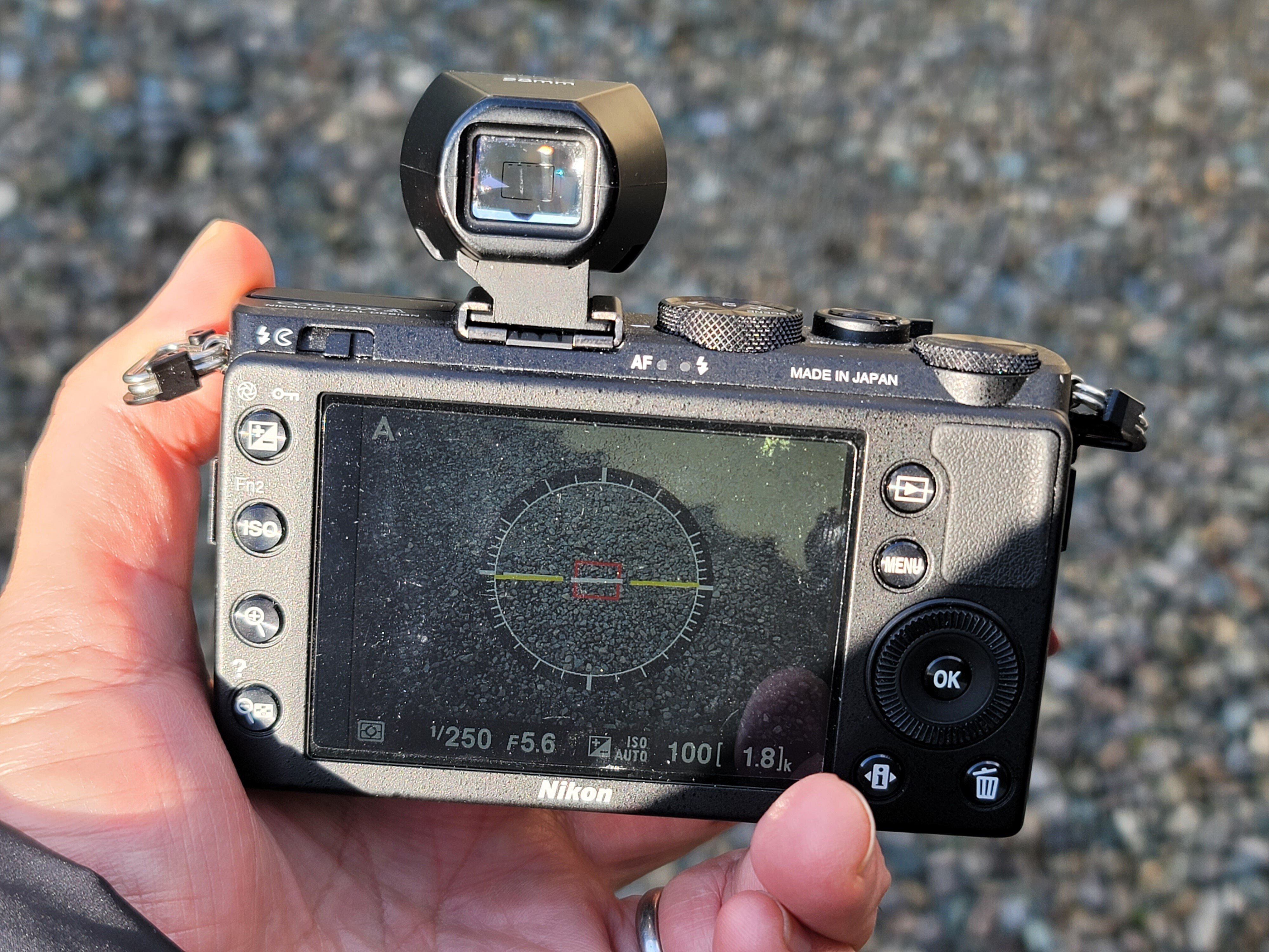 Amazon | Nikon デジタルカメラ COOLPIX A DXフォーマットCMOS