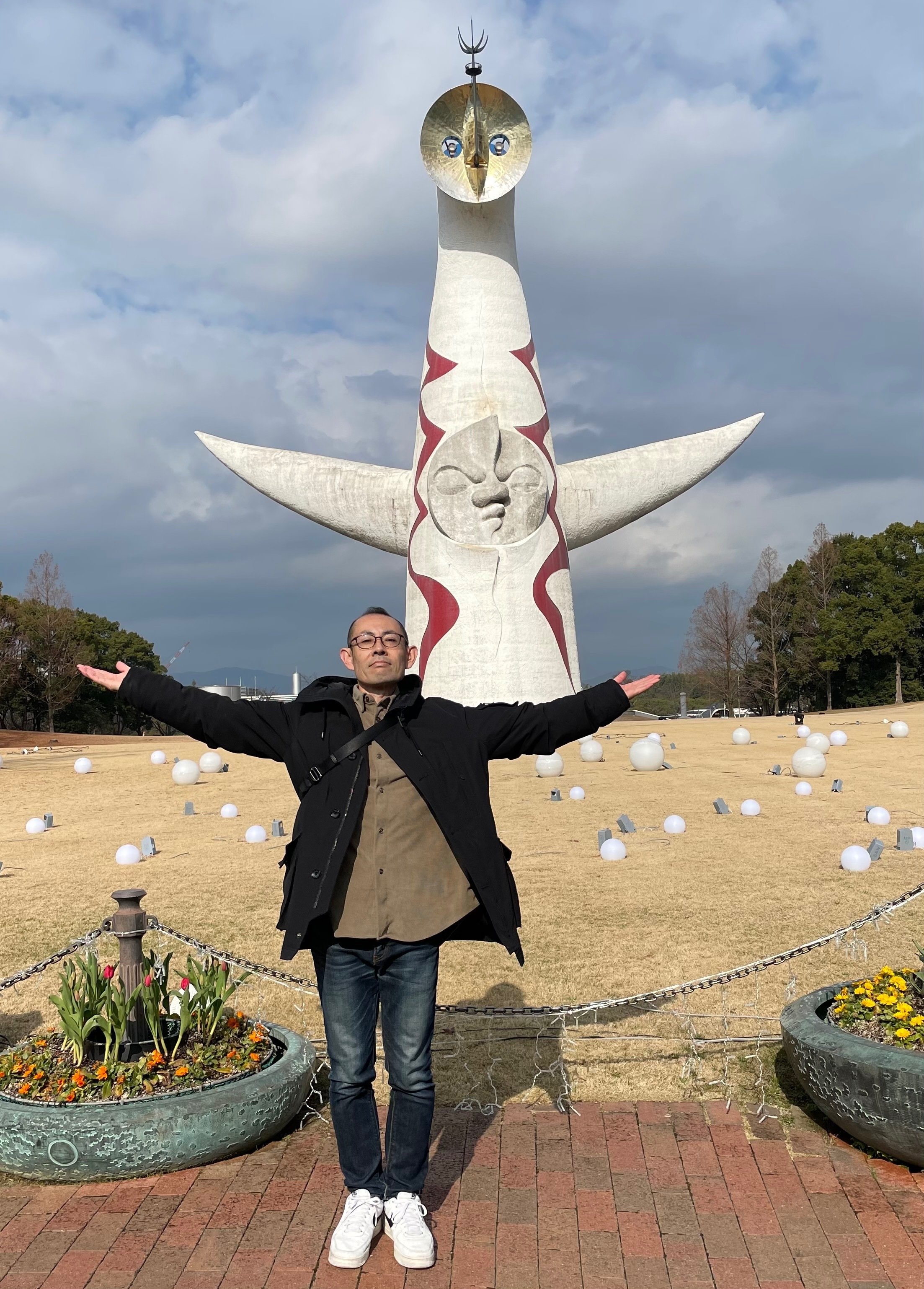 太陽の塔のプラモデルをつくる｜渡辺あきら