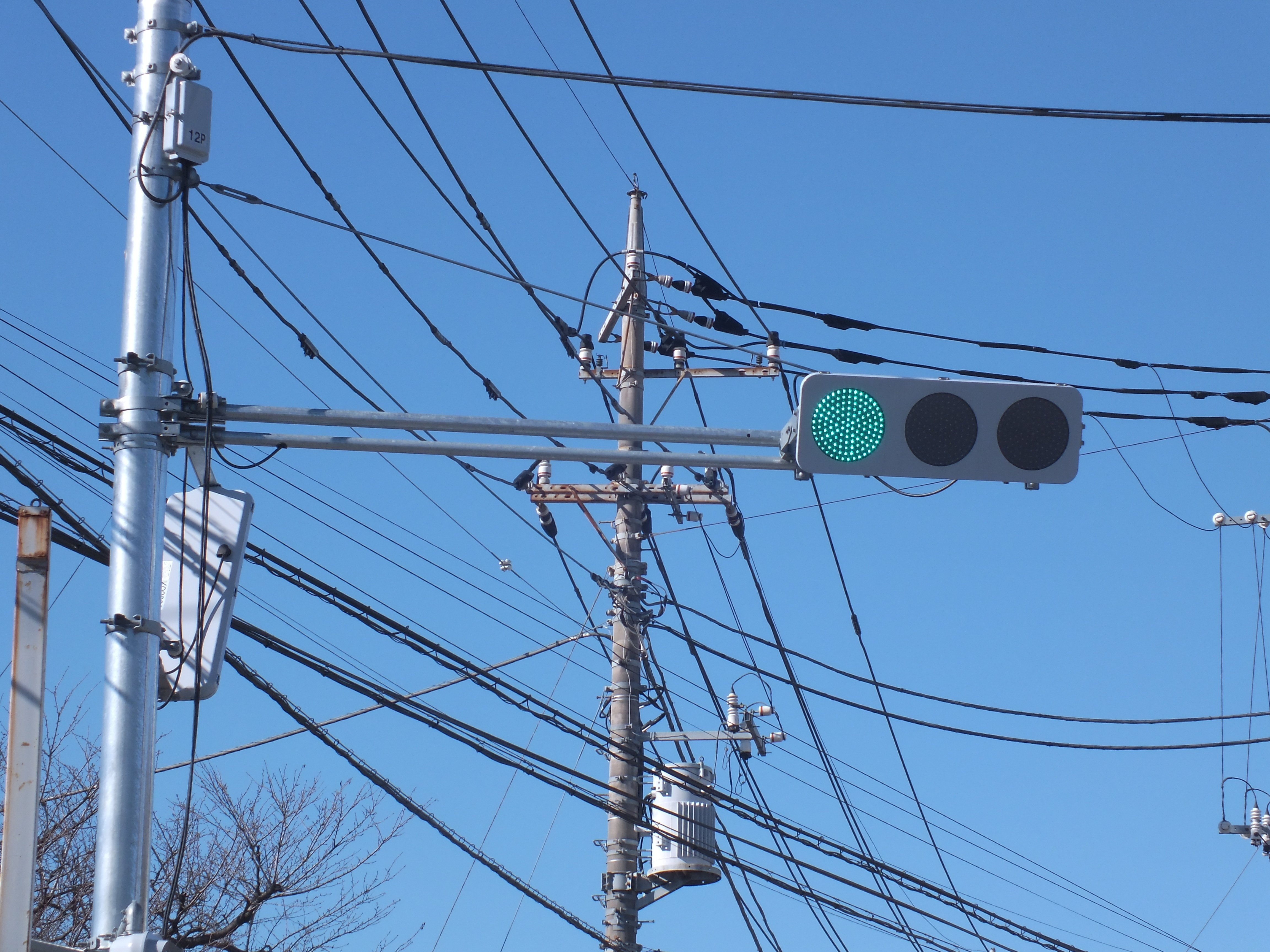 桐生市広沢町三丁目のオールコイトフラット250㎜・小糸PVTK歩灯 桐生市広沢町三丁目のオールコイトフラット250㎜・小糸PVTK歩灯