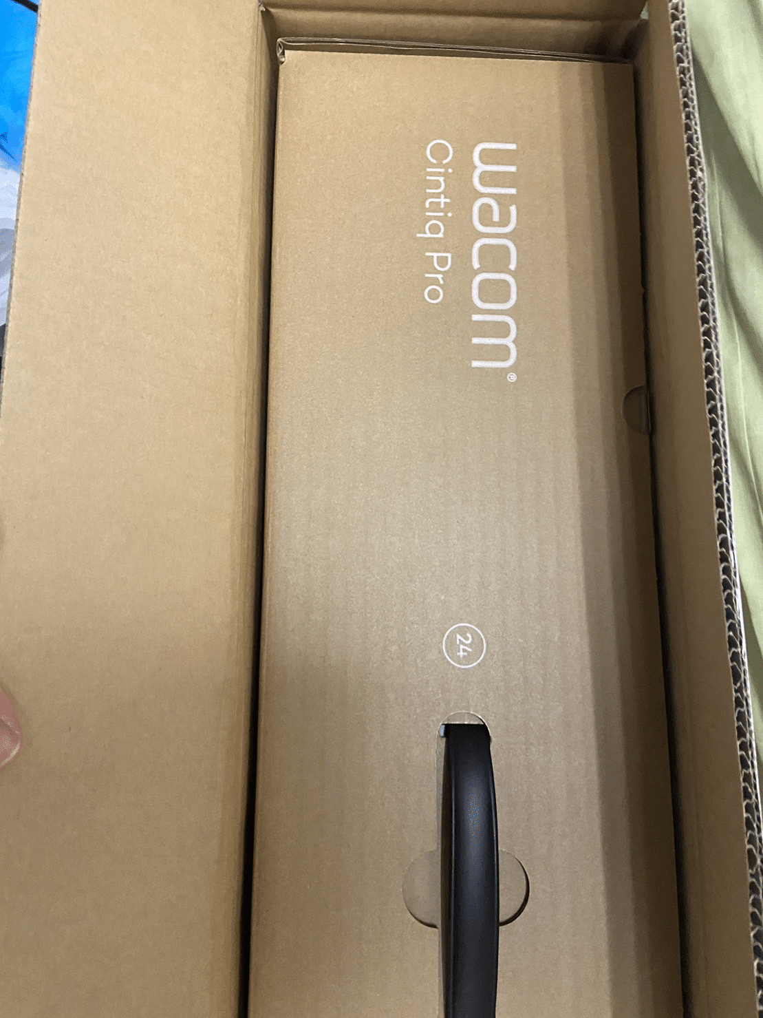箱ありほぼ未使用WACOM液タブ レンタル] Wacom ワコム 液晶ペンタブレット Cintiq 22 - Rentio