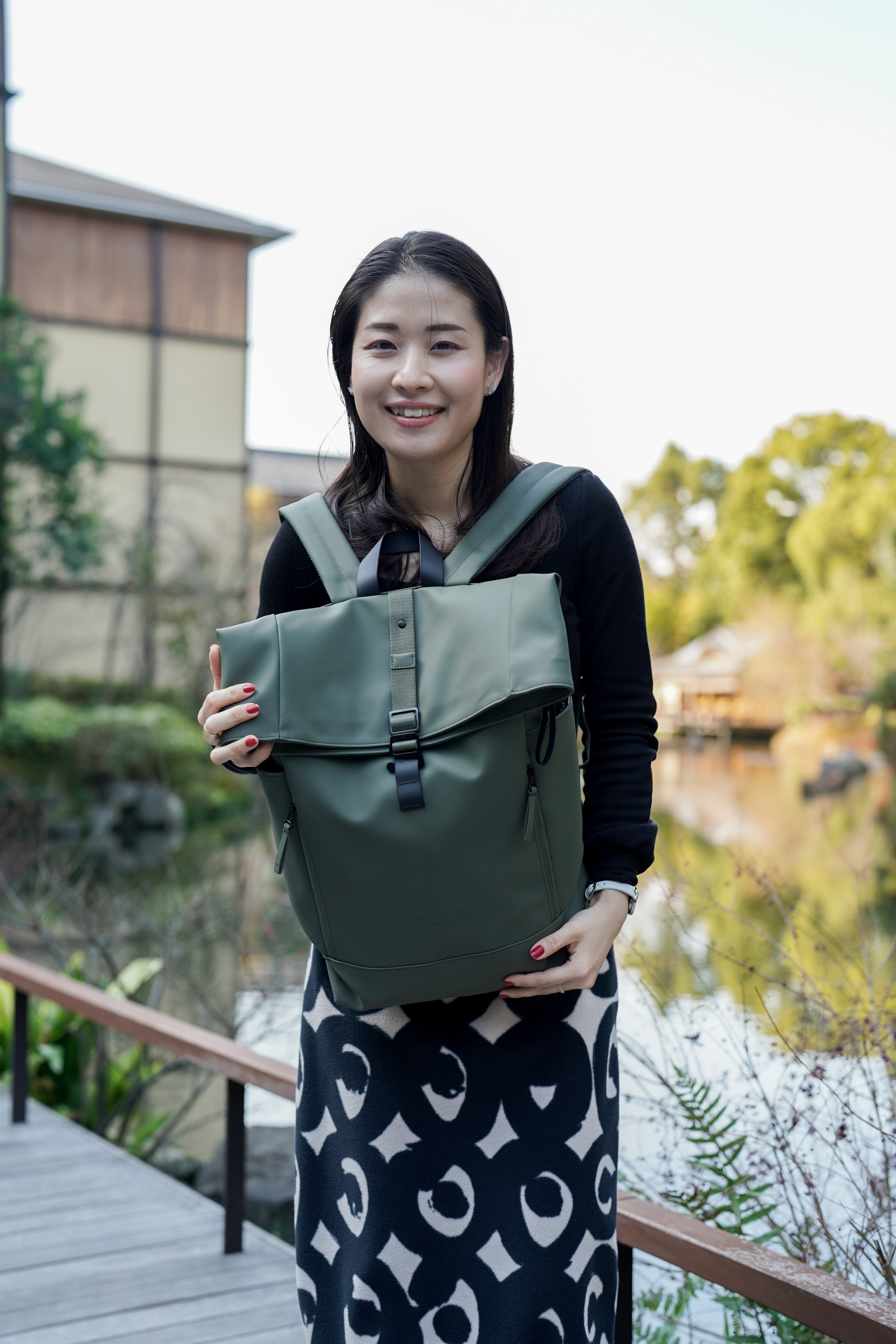 ミニマルでお洒落も妥協しない、「旅」に最適なバックパックが