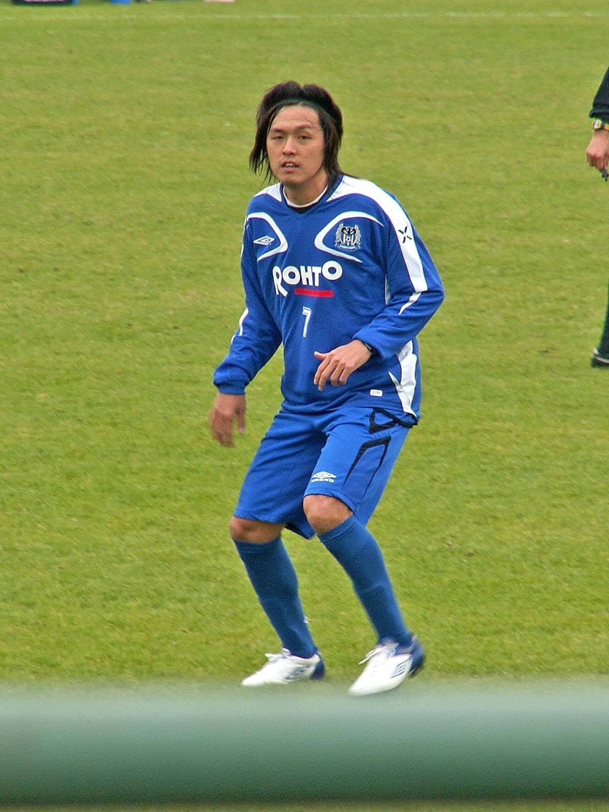写真でふりかえる遠藤保仁選手 Vol.1（2002〜2005）｜ナ