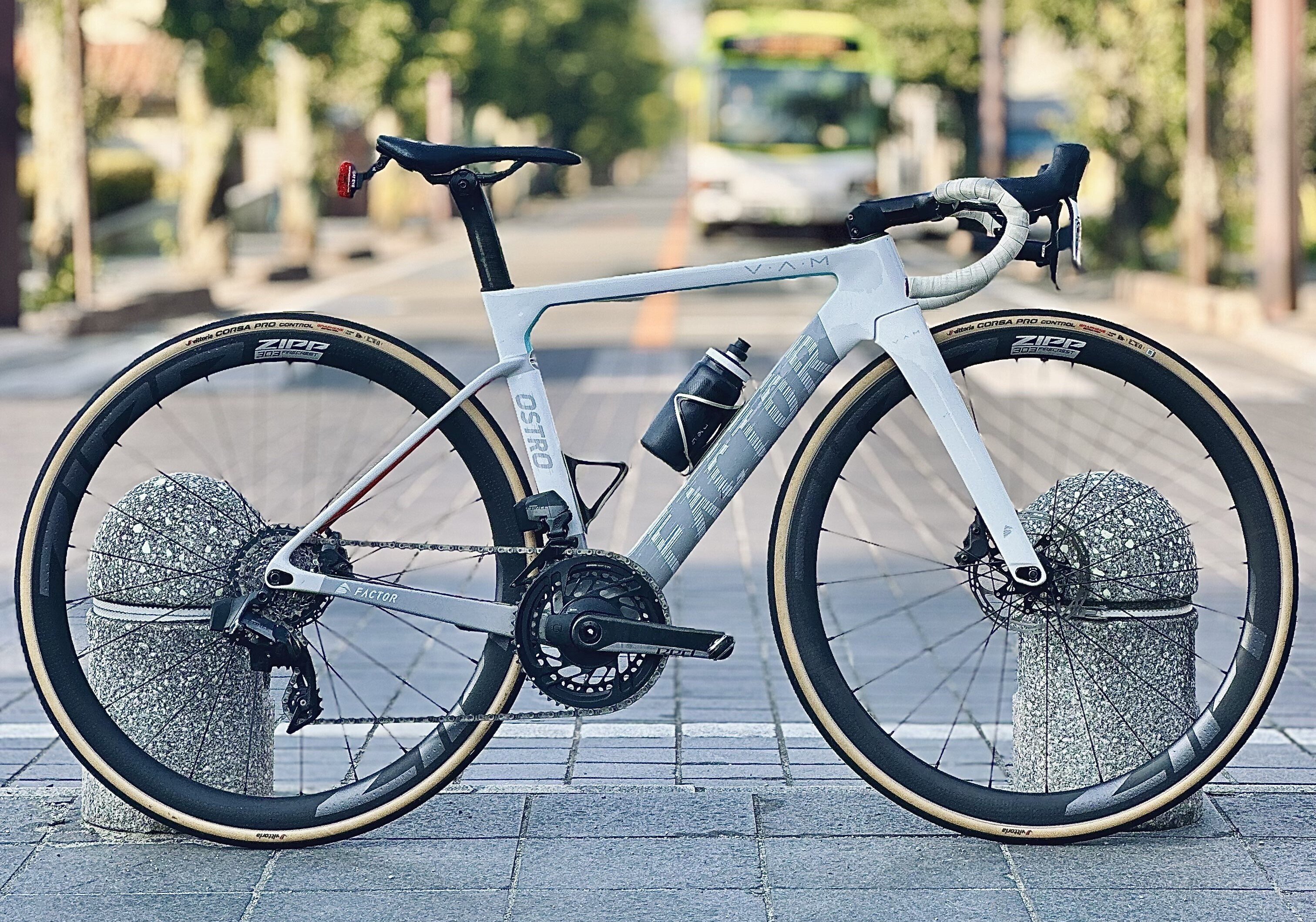 ZIPP 303 Firecrest Tubeless Disc をインプレッション ZIPP 303 Firecrest Tubeless Disc をインプレッション