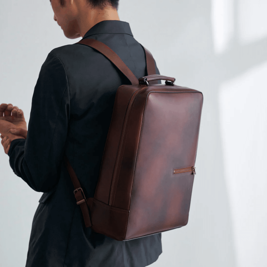 マザーハウス ザダン 2層 バックパック リュック レザー ビジネス パソコン 現行】マザーハウス リュック ビジネスバッグ レザー ザダン A4