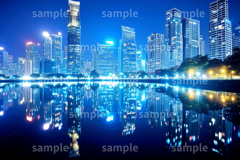 「高層ビル街の夜景」フリー素材3枚セット｜街並み・オフィス街・ビジネス街のイメージ画像に