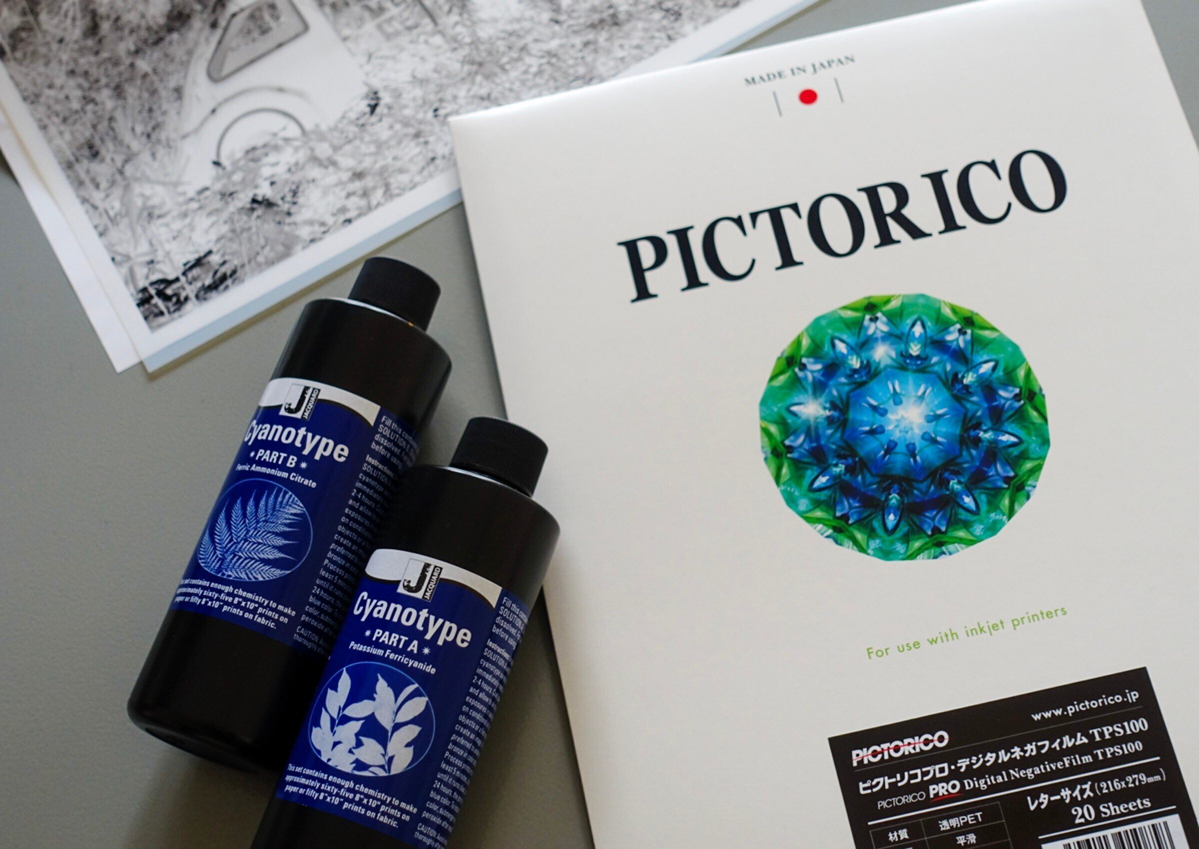 サイアノ（日光写真）に挑戦】プルシアンブルーの世界に宿るもの｜uma