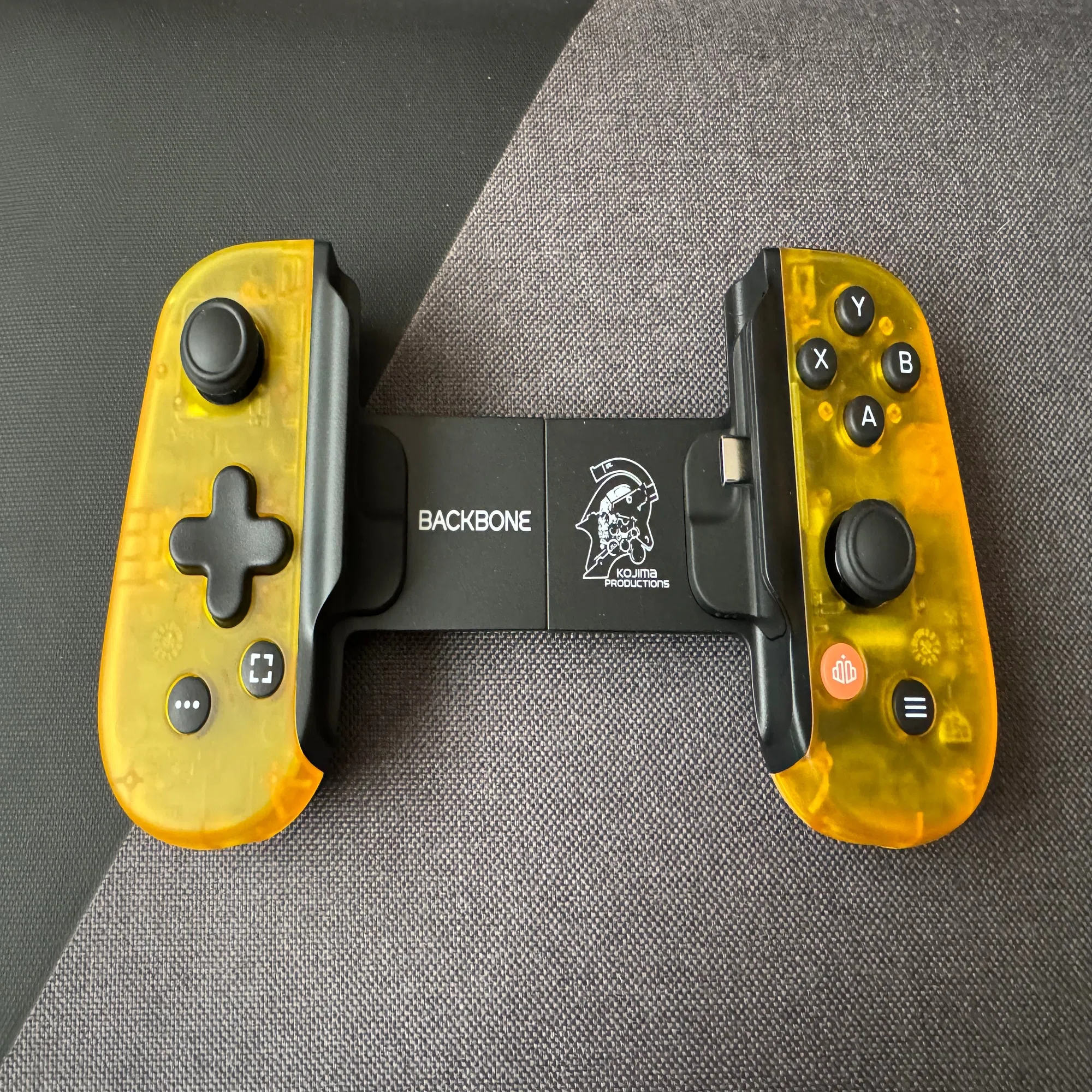 Backbone One」の『DEATH STRANDING』限定モデルが届きました｜けこぜろ
