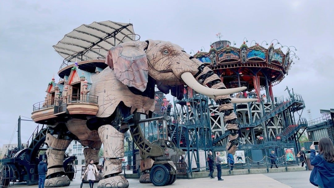 フランス・ナント遠足。不思議なメリーゴーランド〜着物・オブジェ