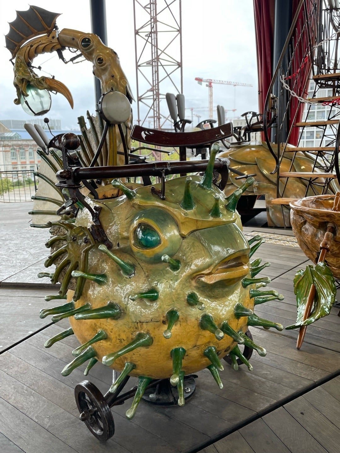 フランス・ナント遠足。不思議なメリーゴーランド〜着物・オブジェ