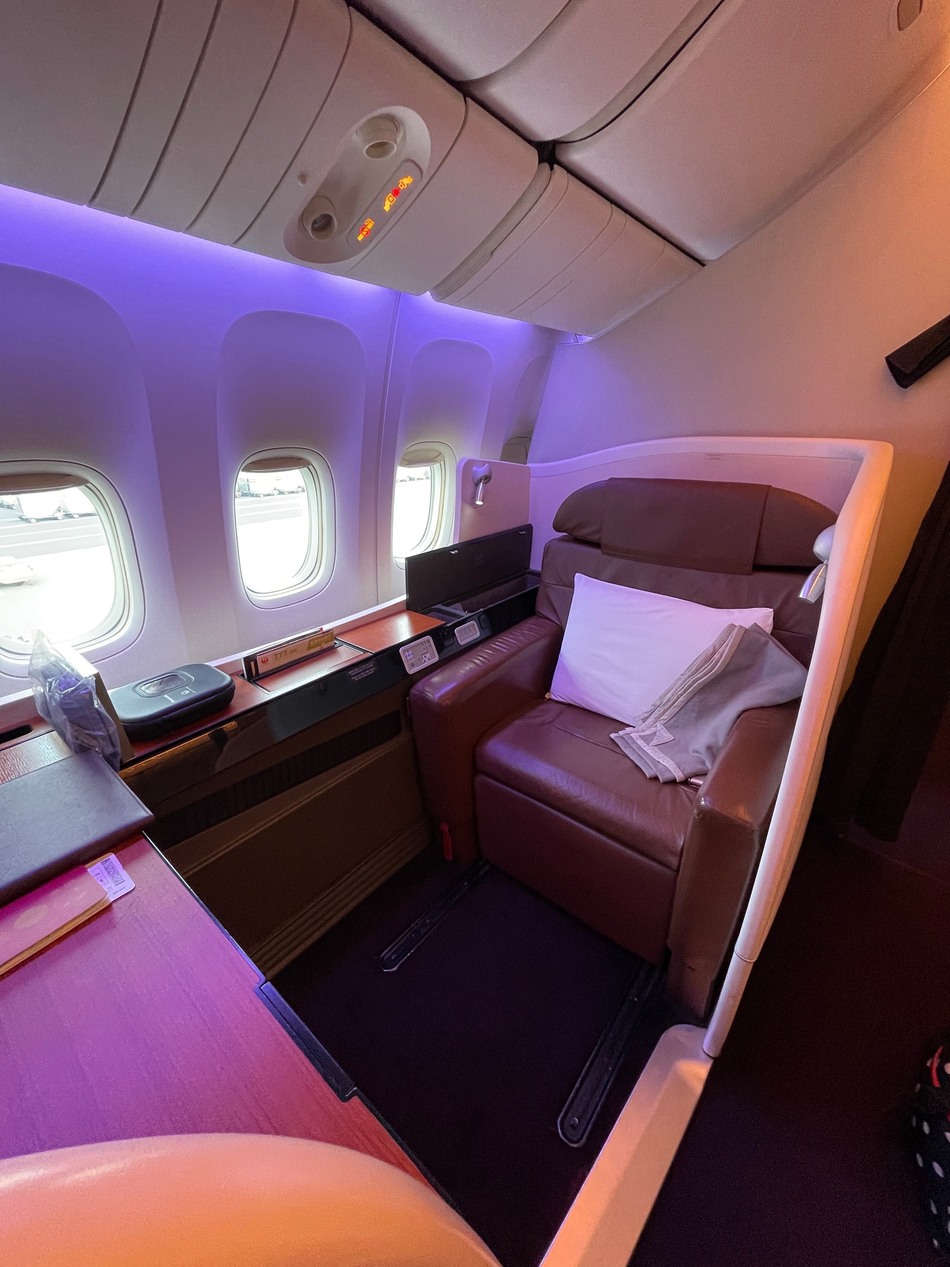 幸せすぎてどうにかなってしまいそうな機内 JALファーストクラスで行く