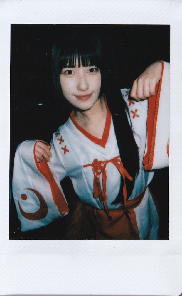 #2i2 森嶋あんり&奥ゆい 月刊エンタメ 直筆サイン入りチェキ 2i2 奥ゆい・森嶋あんりグラビア - メルカリ