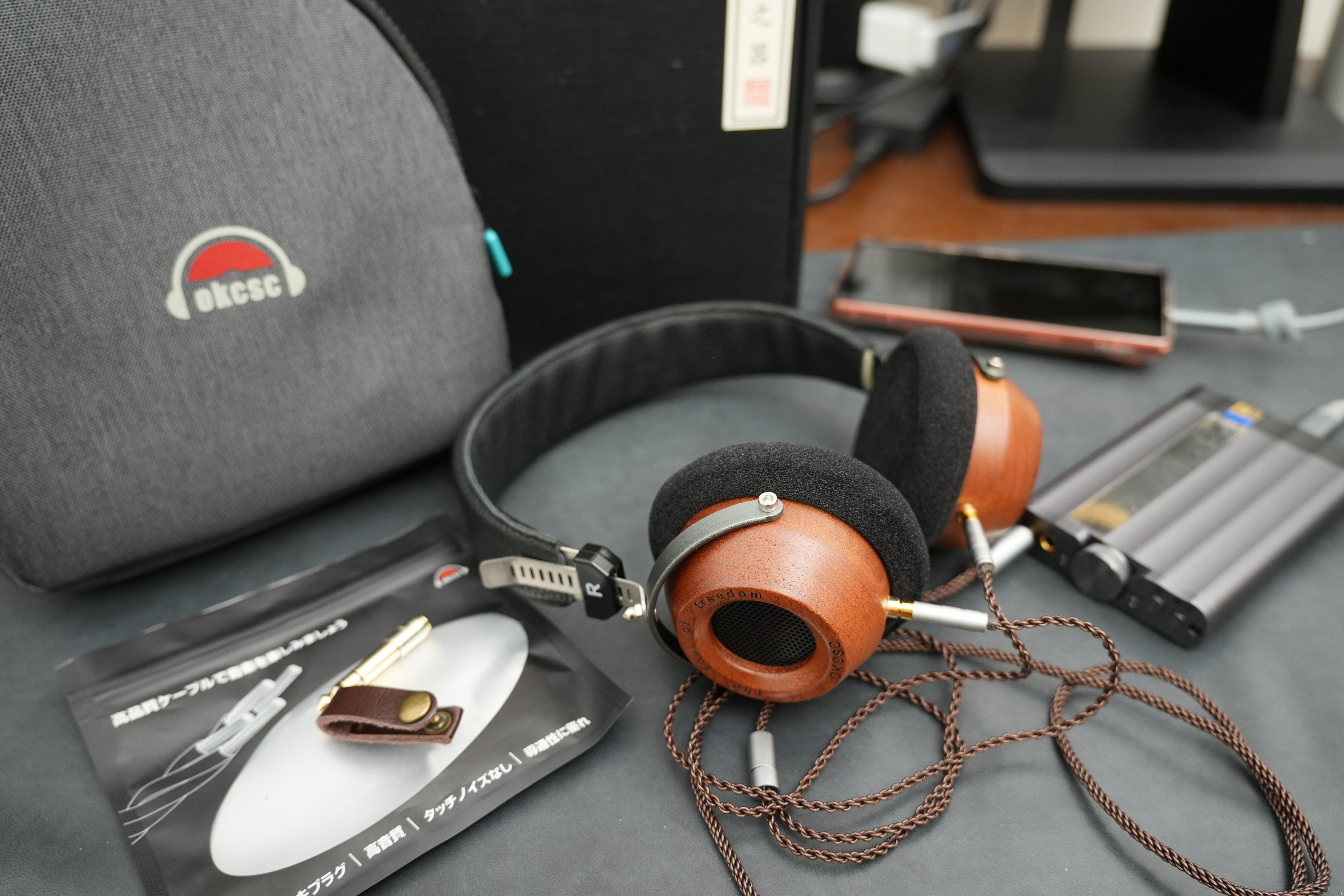 okcsc M1 Pro ヘッドホン 有線 セミオープン型 ウッドハウジング レトロ 40mmドライバーユニット 着脱式ケーブル ステレオ 音・映画 : okcsc M1 Pro ヘッドホン 有線 セミオープン型 ウッド