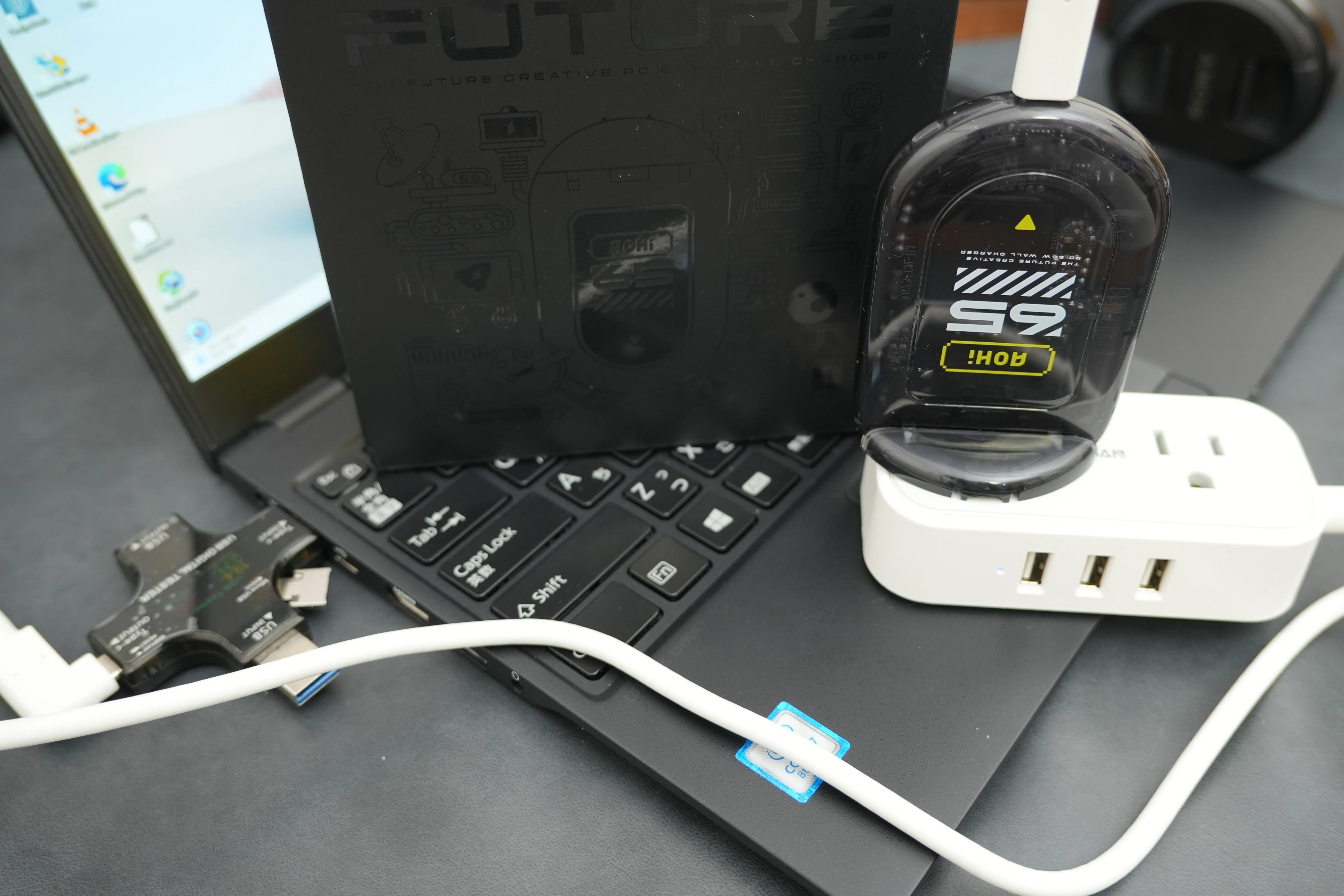 レビュー品】凄い、超薄型65W AOHI急速充電器｜物欲名古屋人