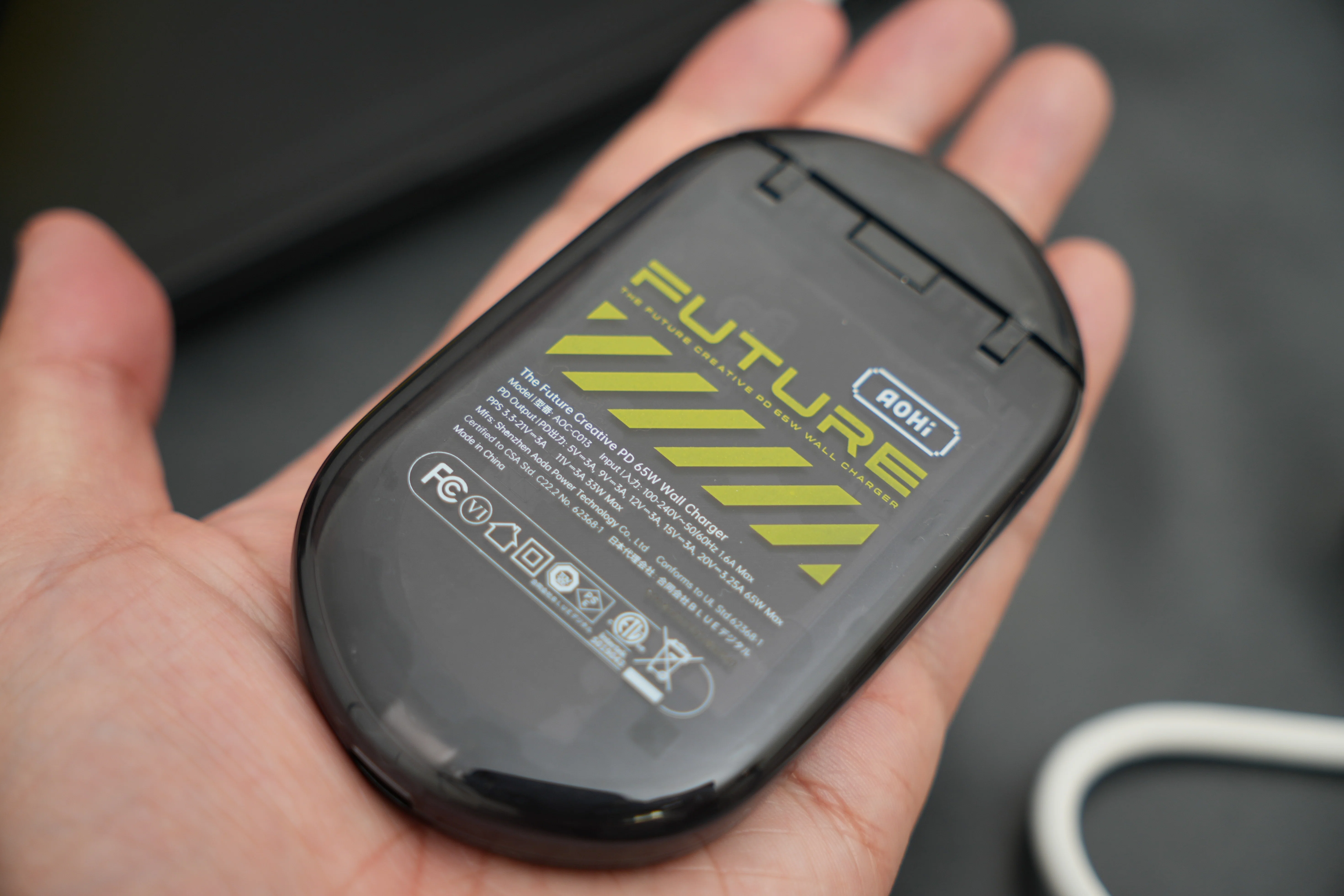 レビュー品】凄い、超薄型65W AOHI急速充電器｜物欲名古屋人
