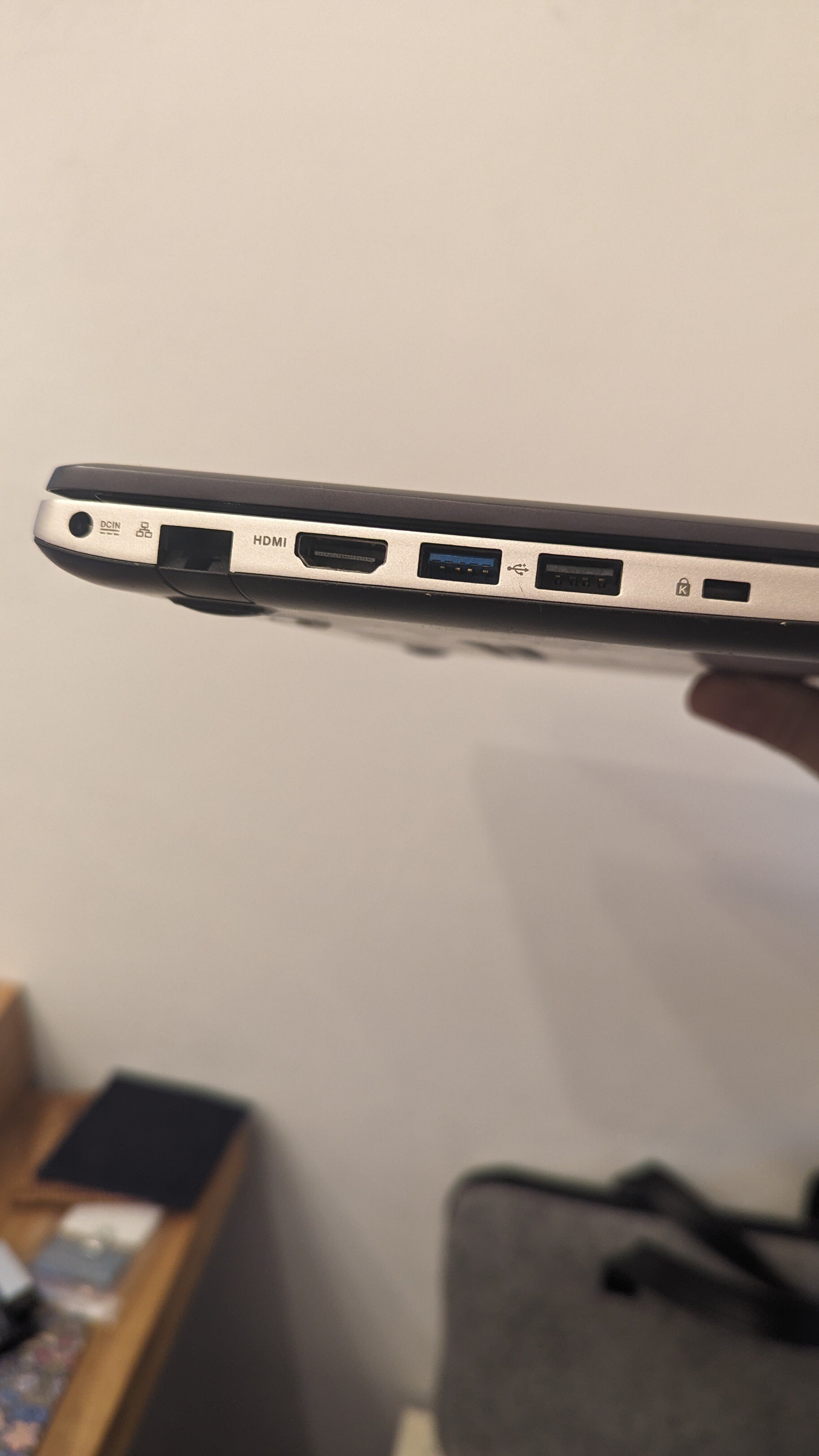 引っ張り出してきたVivobook X202Eを弄ろう｜たまにモルックする