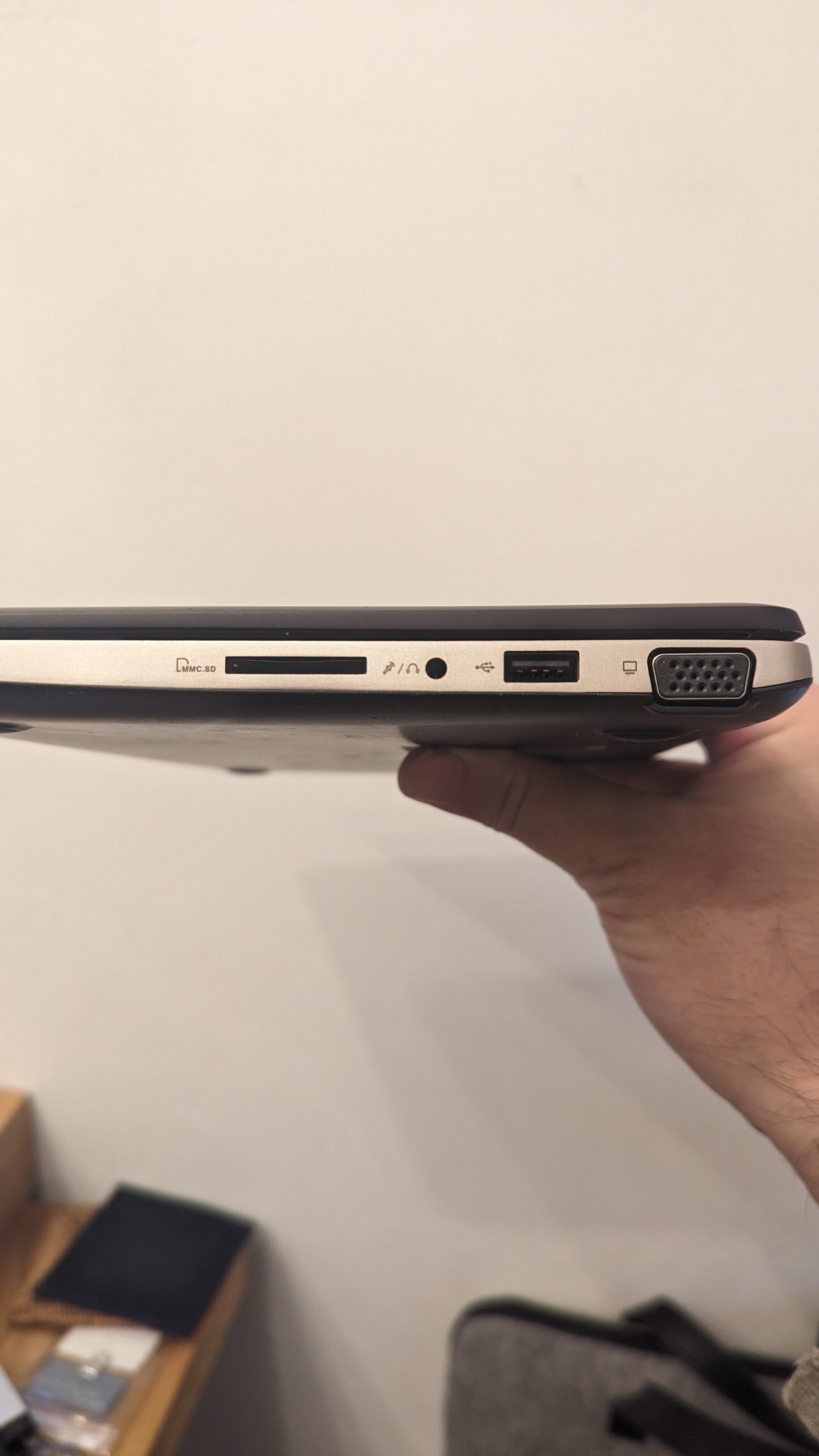 引っ張り出してきたVivobook X202Eを弄ろう|たまにモルックする 引っ張り出してきたVivobook X202Eを弄ろう|たまにモルックする