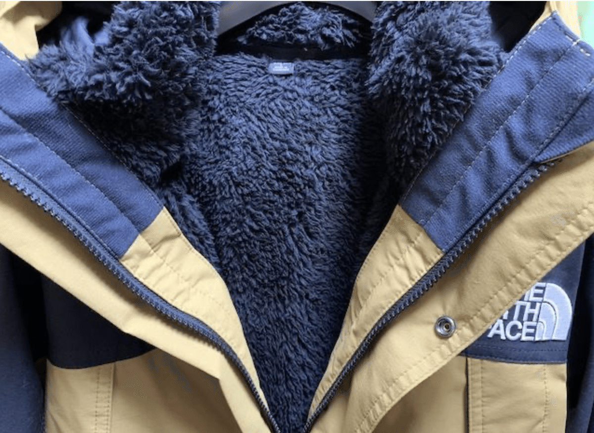 THE NORTH FACE マウンテンライトジャケット×UNIQLOフリース の THE NORTH FACE マウンテンライトジャケット×UNIQLOフリース の