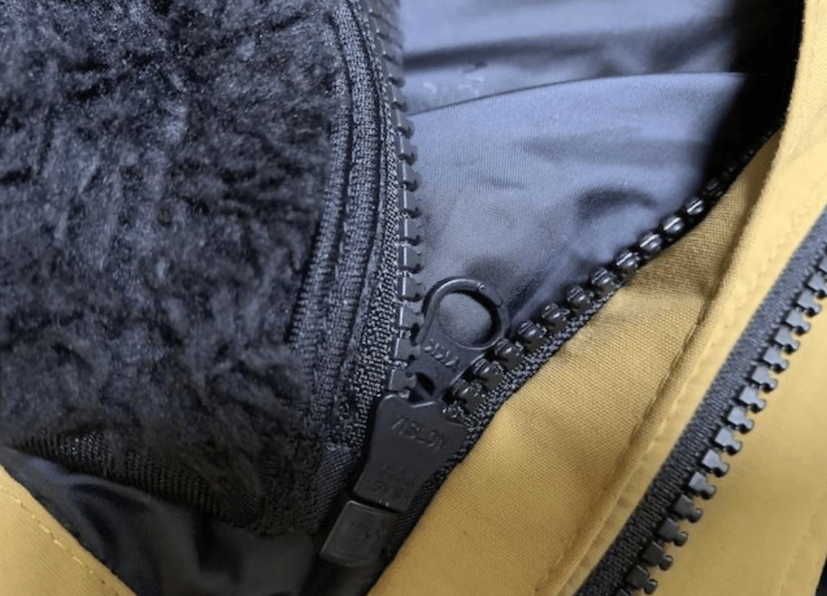 THE NORTH FACE マウンテンライトジャケット×UNIQLOフリース の THE NORTH FACE マウンテンライトジャケット×UNIQLOフリース の