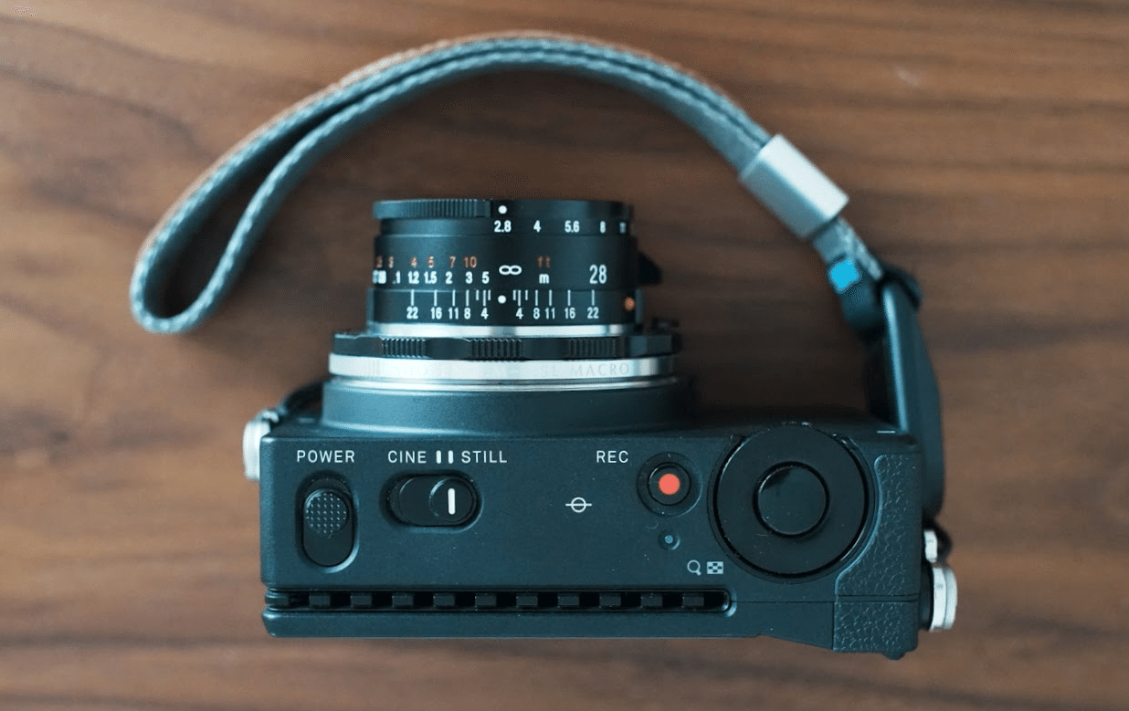 Sigma fpとVoigtländer｜Ryu