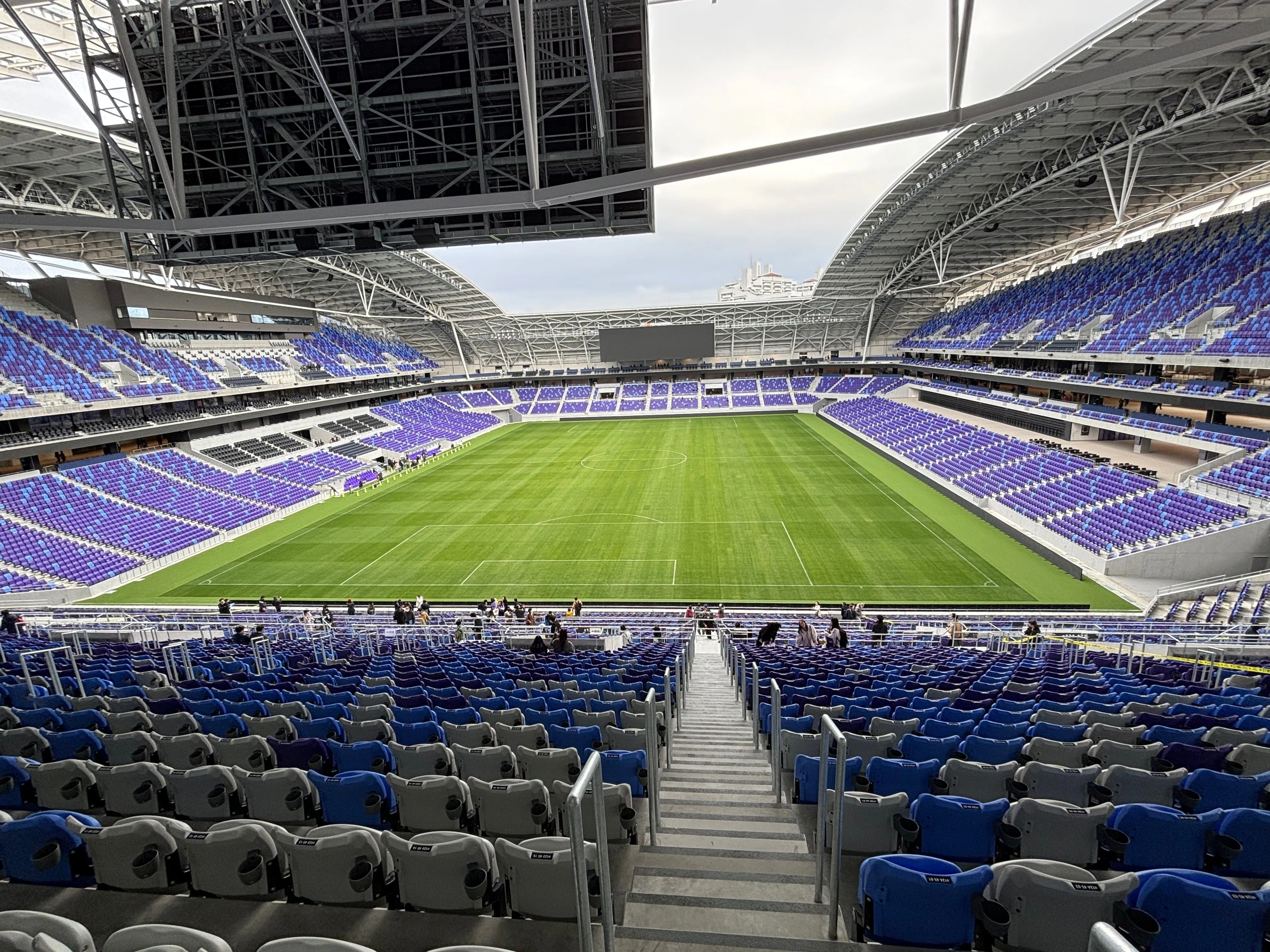 An Away Team Supporter's Visit to Hiroshima's New Stadium｜shv_12