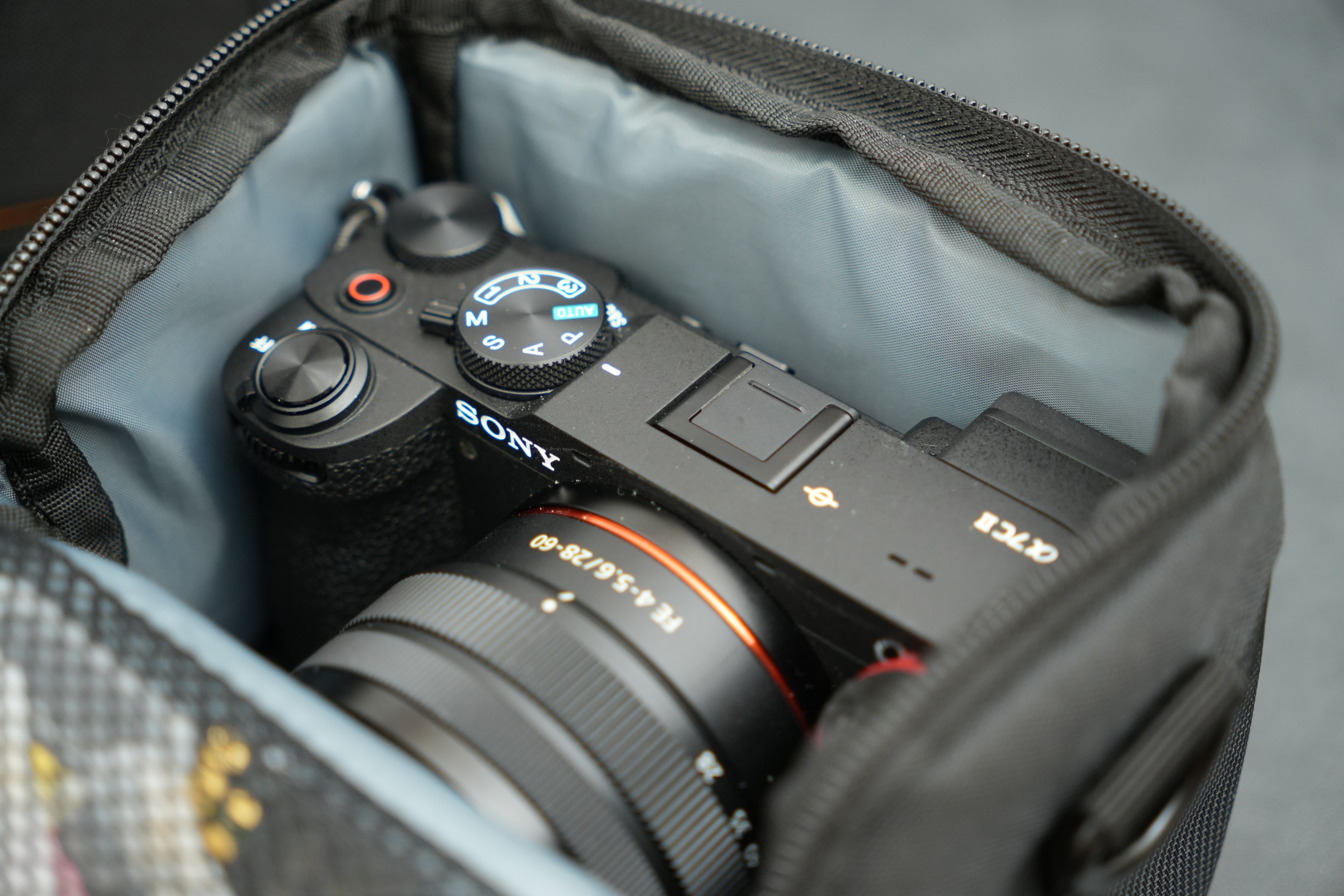 レビュー】SONY α7cIIのレンズキット用のカメラバッグ|物欲 レビュー】SONY α7cIIのレンズキット用のカメラバッグ|物欲
