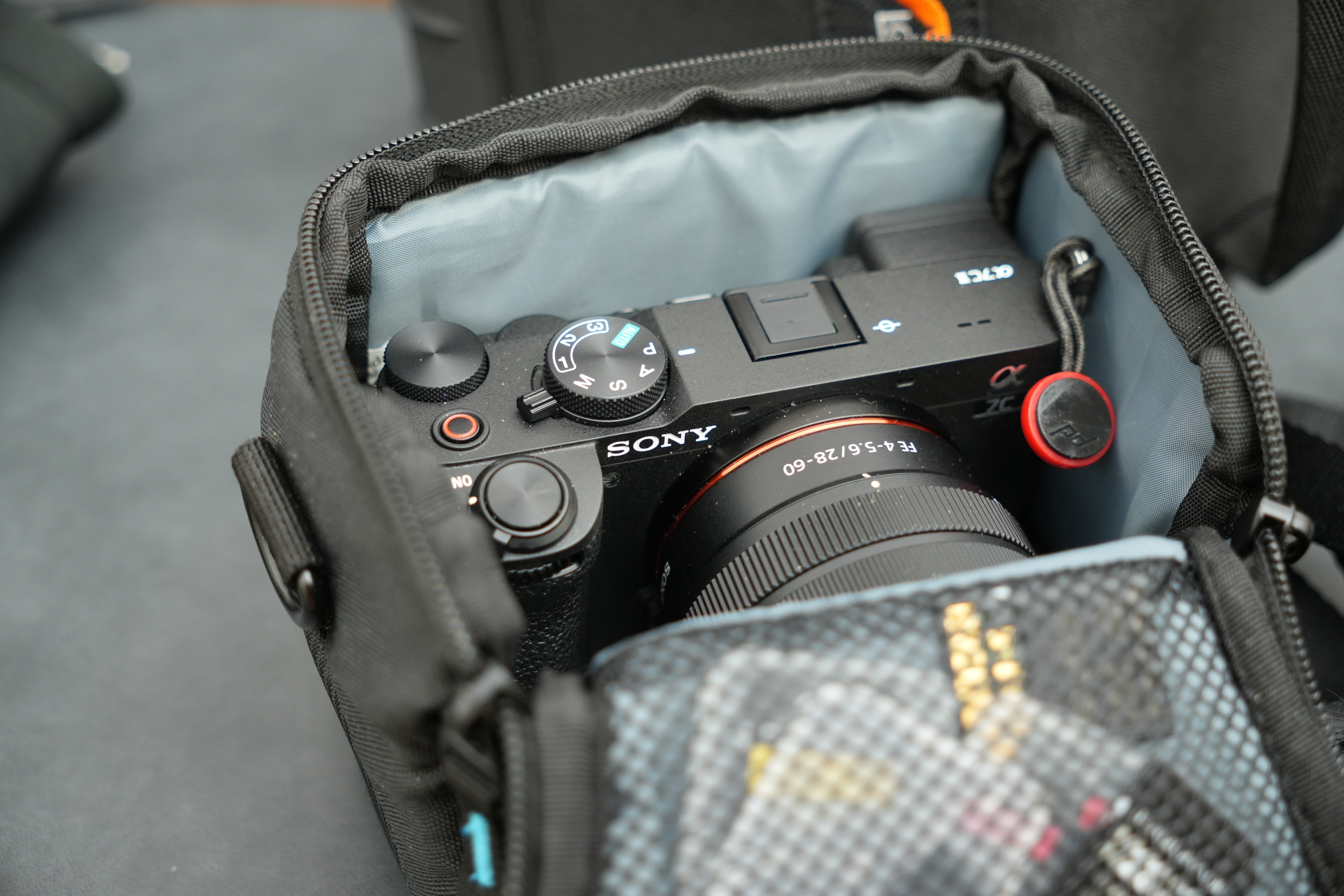 レビュー】SONY α7cIIのレンズキット用のカメラバッグ|物欲 レビュー】SONY α7cIIのレンズキット用のカメラバッグ|物欲
