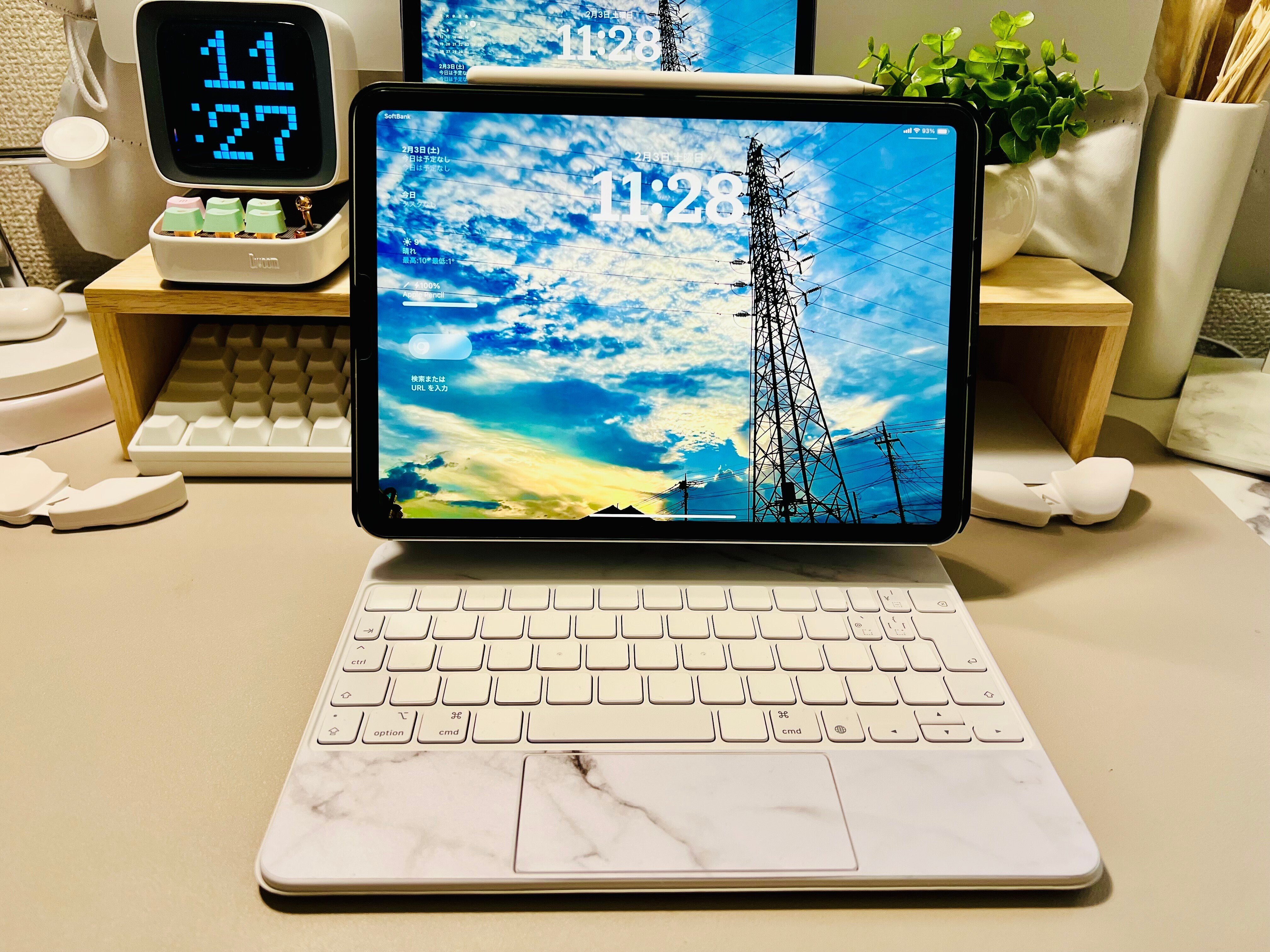 iPad Magic Keyboard 大理石模様シールにてカスタム Magic Keyboardを