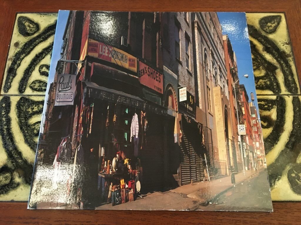 名盤ズラリのヒップホップLP💥｜FAM hair & music parlour